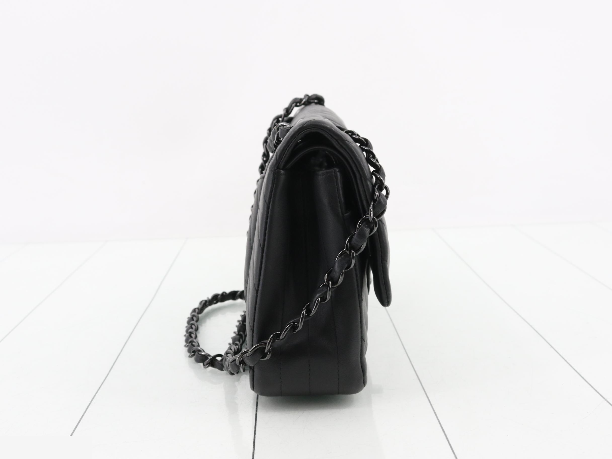 V-stitch leather double flap double chain shoulder bag, black — view 4