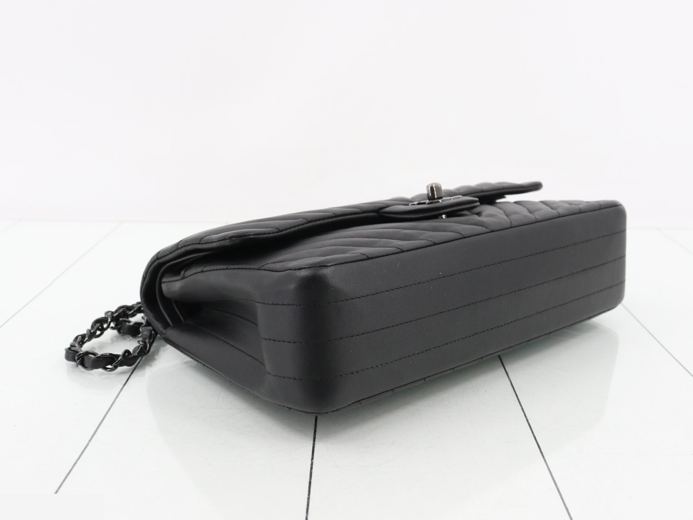 V-stitch leather double flap double chain shoulder bag, black — view 5