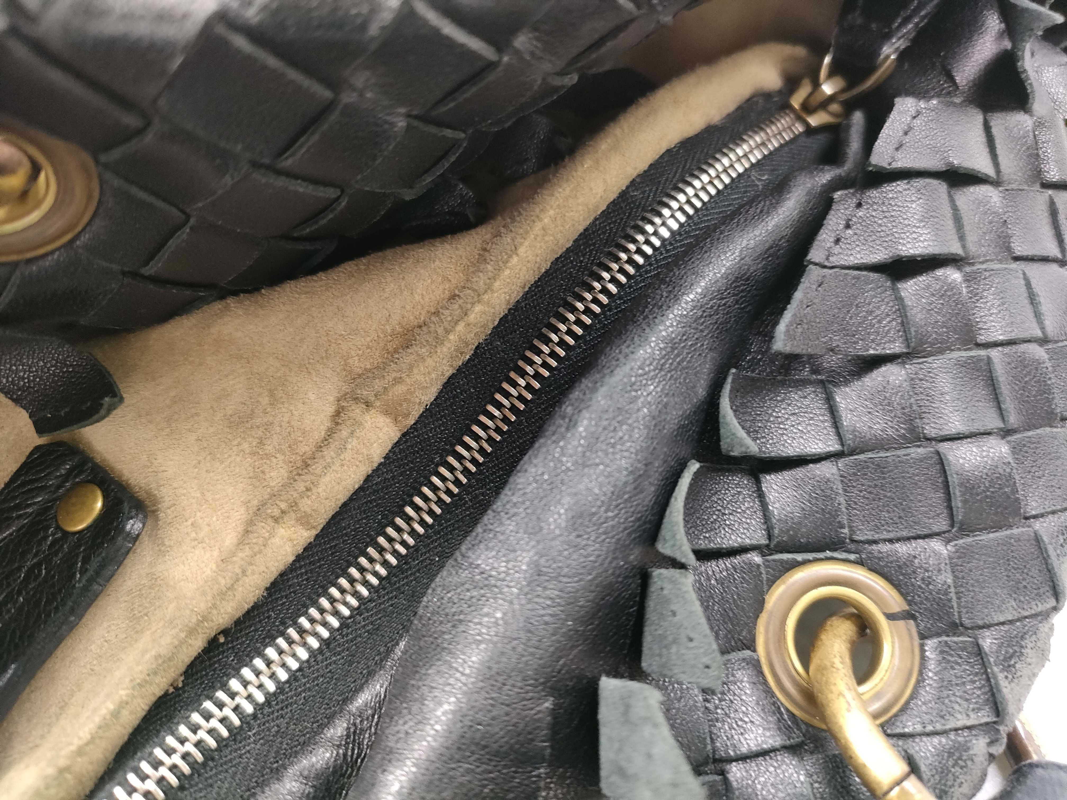 Intrecciato Leather Tote Bag, Black, 162197, Tote Bag with Lock — view 14