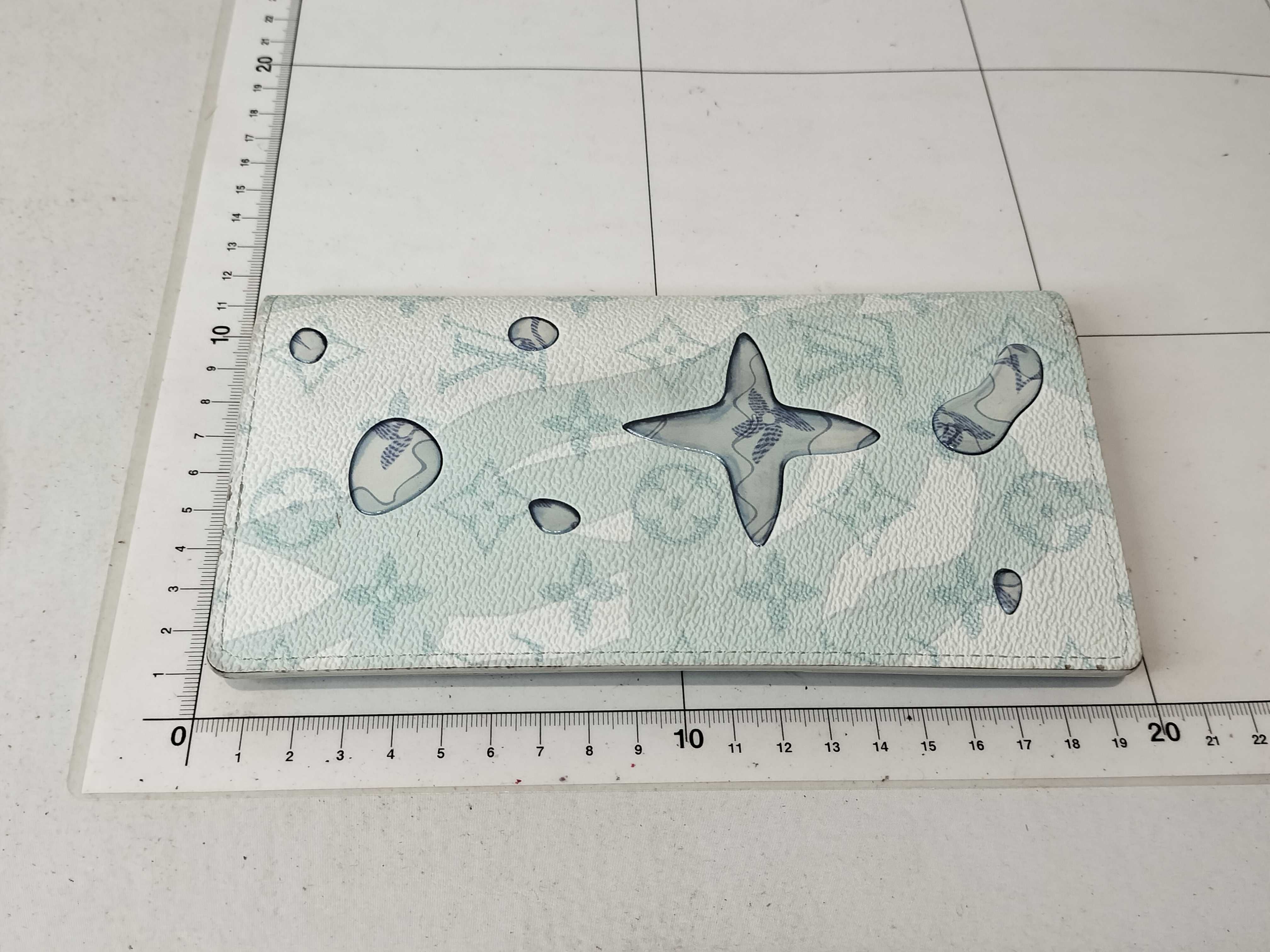 LV Wallet Portefeuille Brazza Aqua Garden M82306 Wallet — view 2