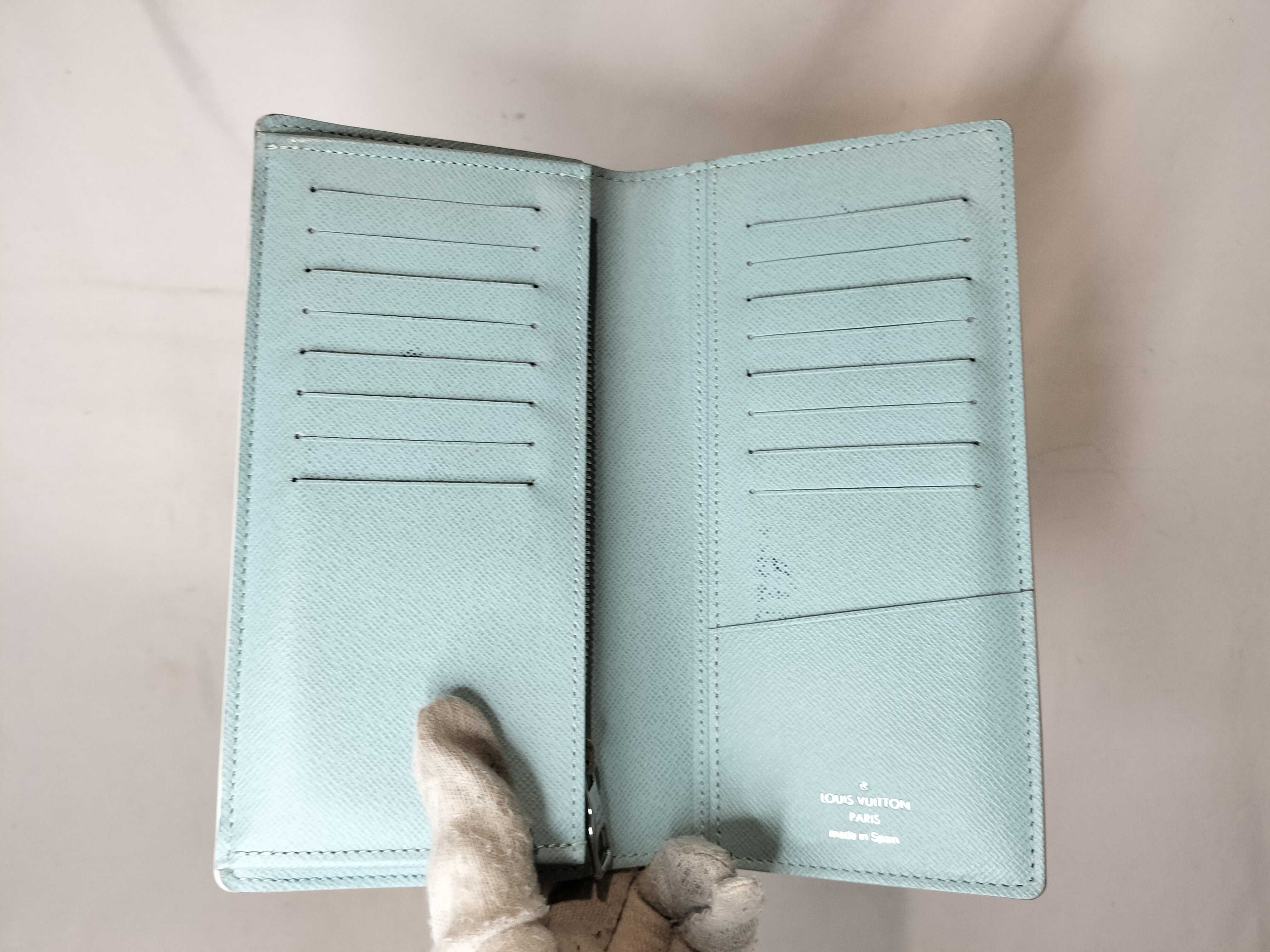 LV Wallet Portefeuille Brazza Aqua Garden M82306 Wallet — view 6