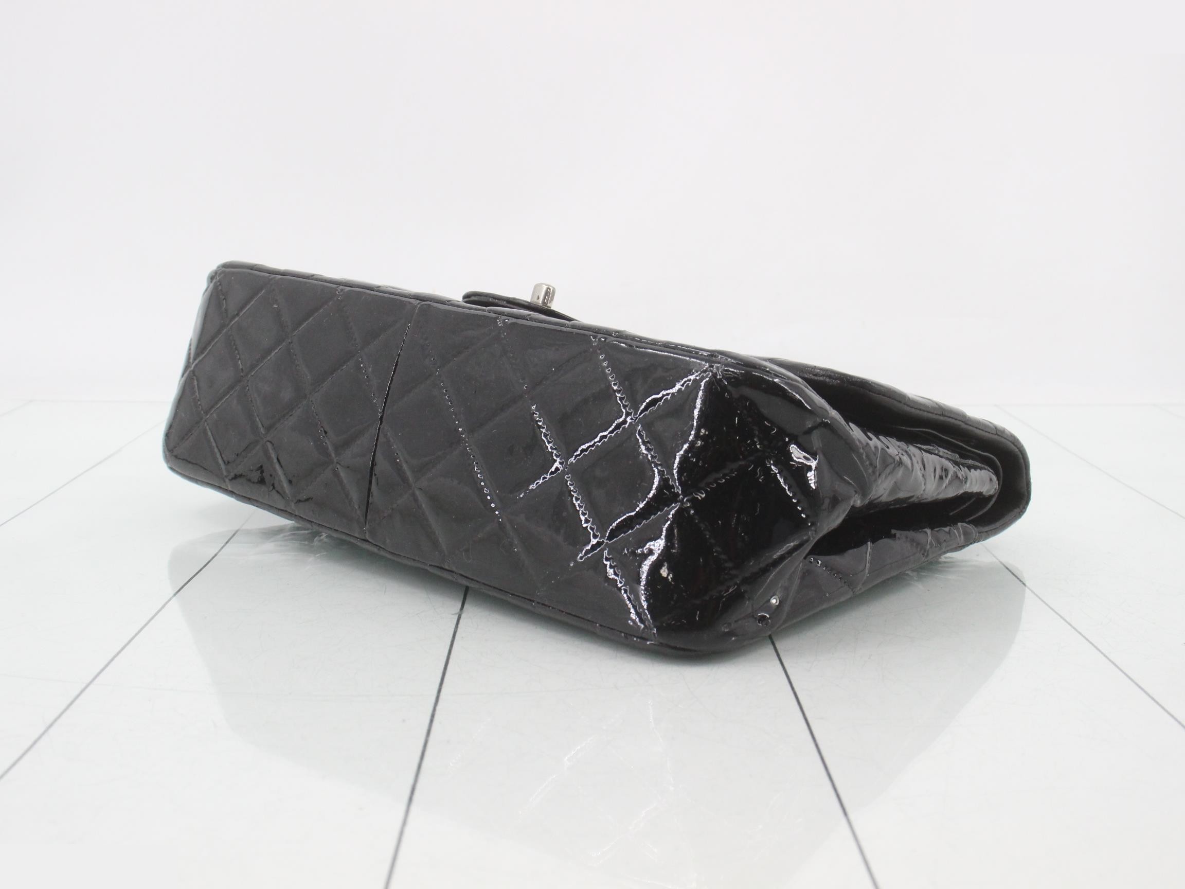 Matelassé enamel black double flap double chain shoulder bag with seal — view 6