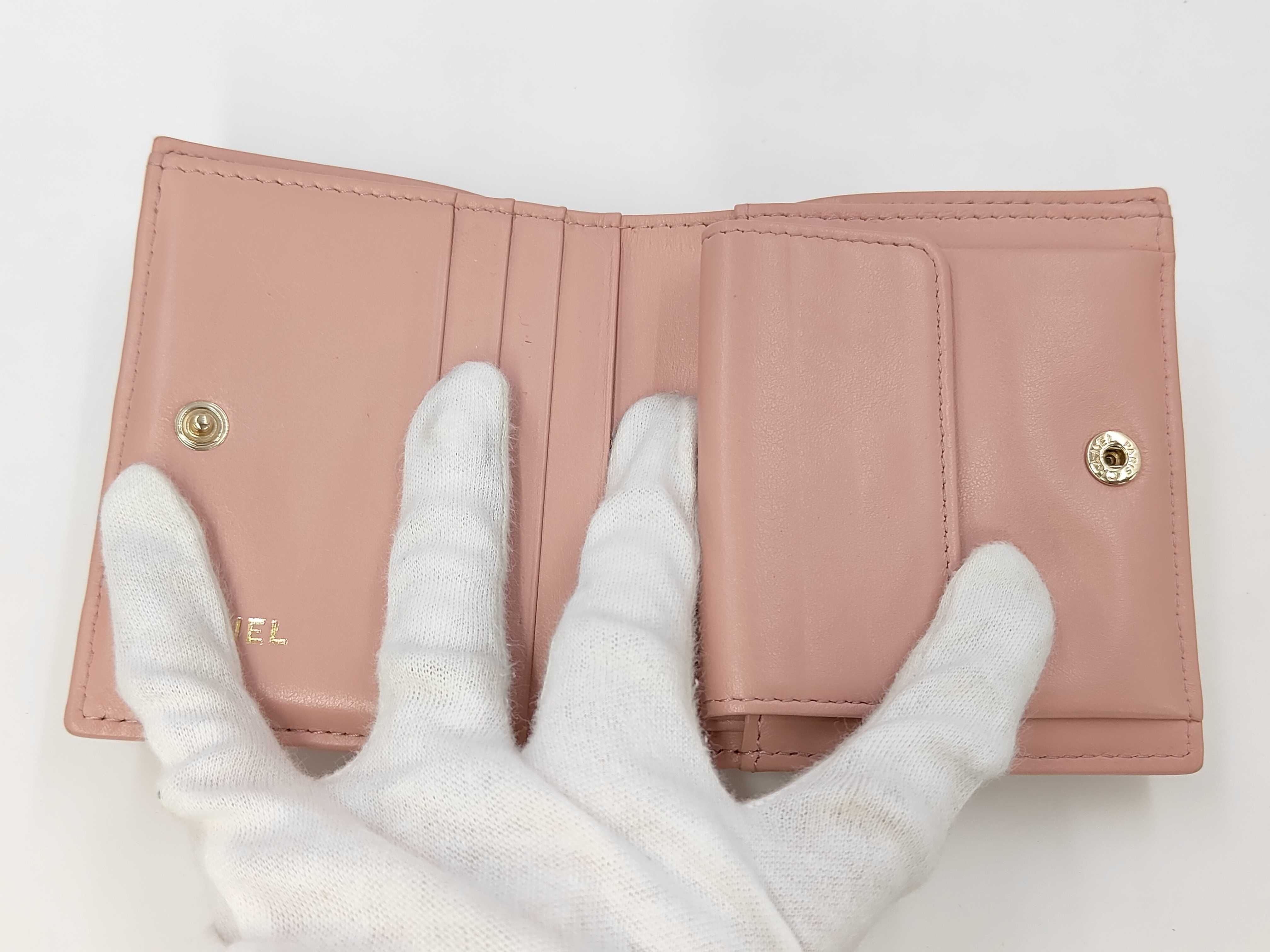 pink caviar leather Matelassé wallet — view 4