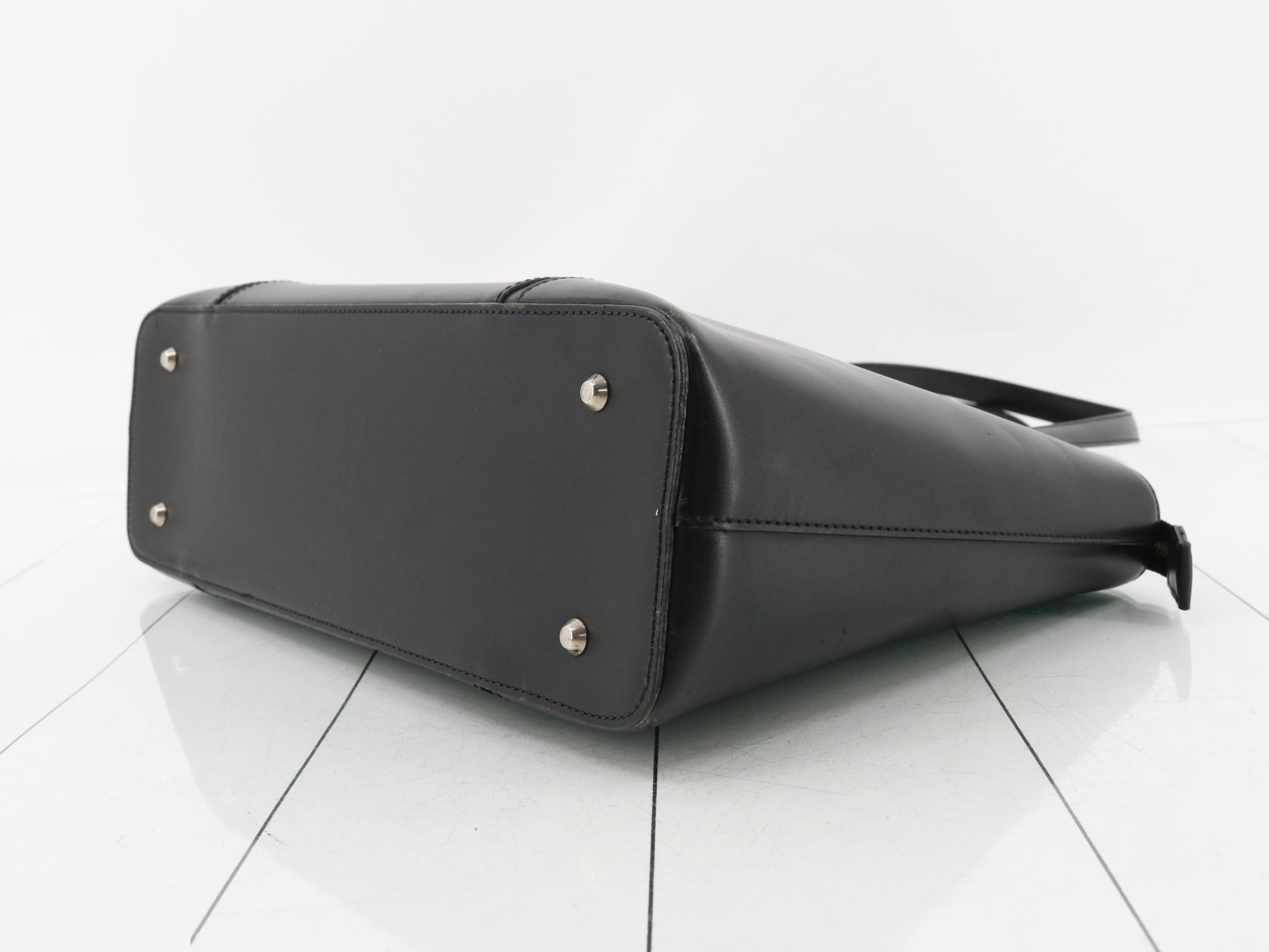 Shoulder Bag - Black — view 6