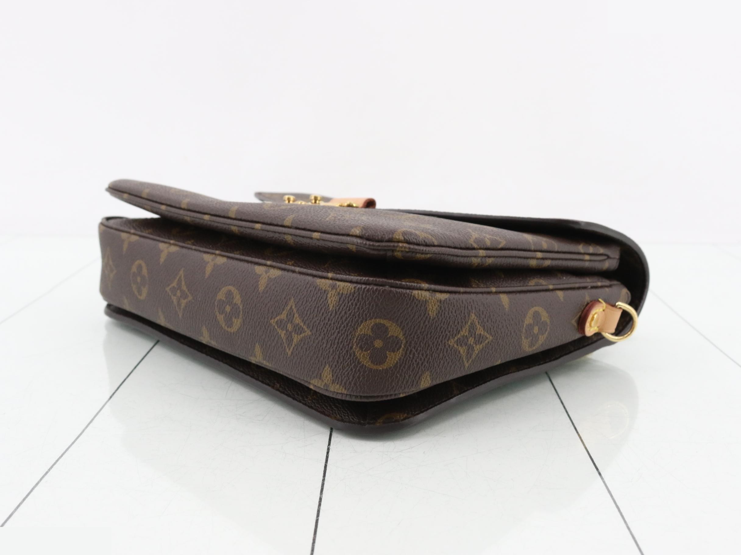 Monogram Pochette Metis MM 2-Way Handbag — view 6