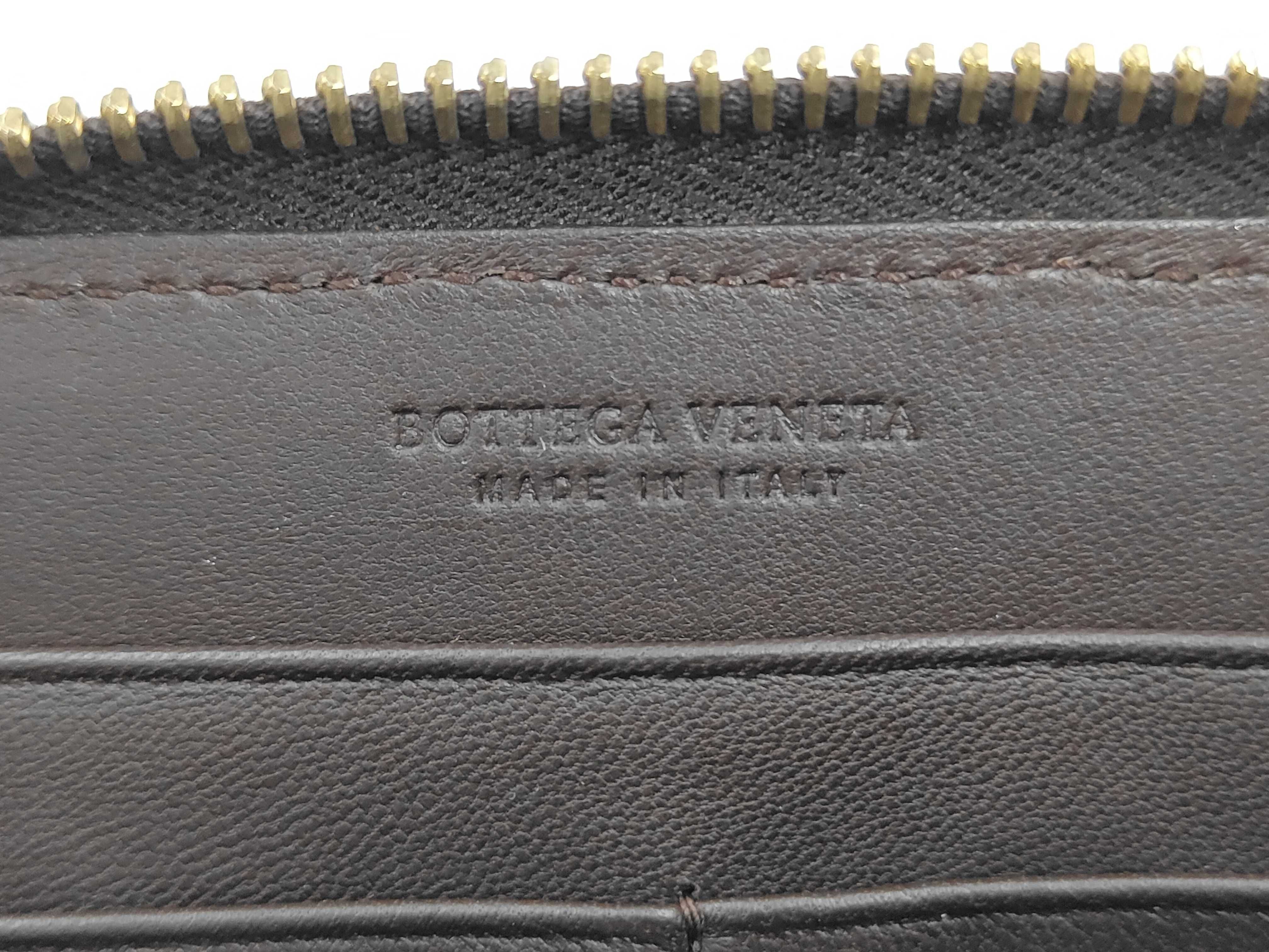 round wallet, brown wallet — view 10