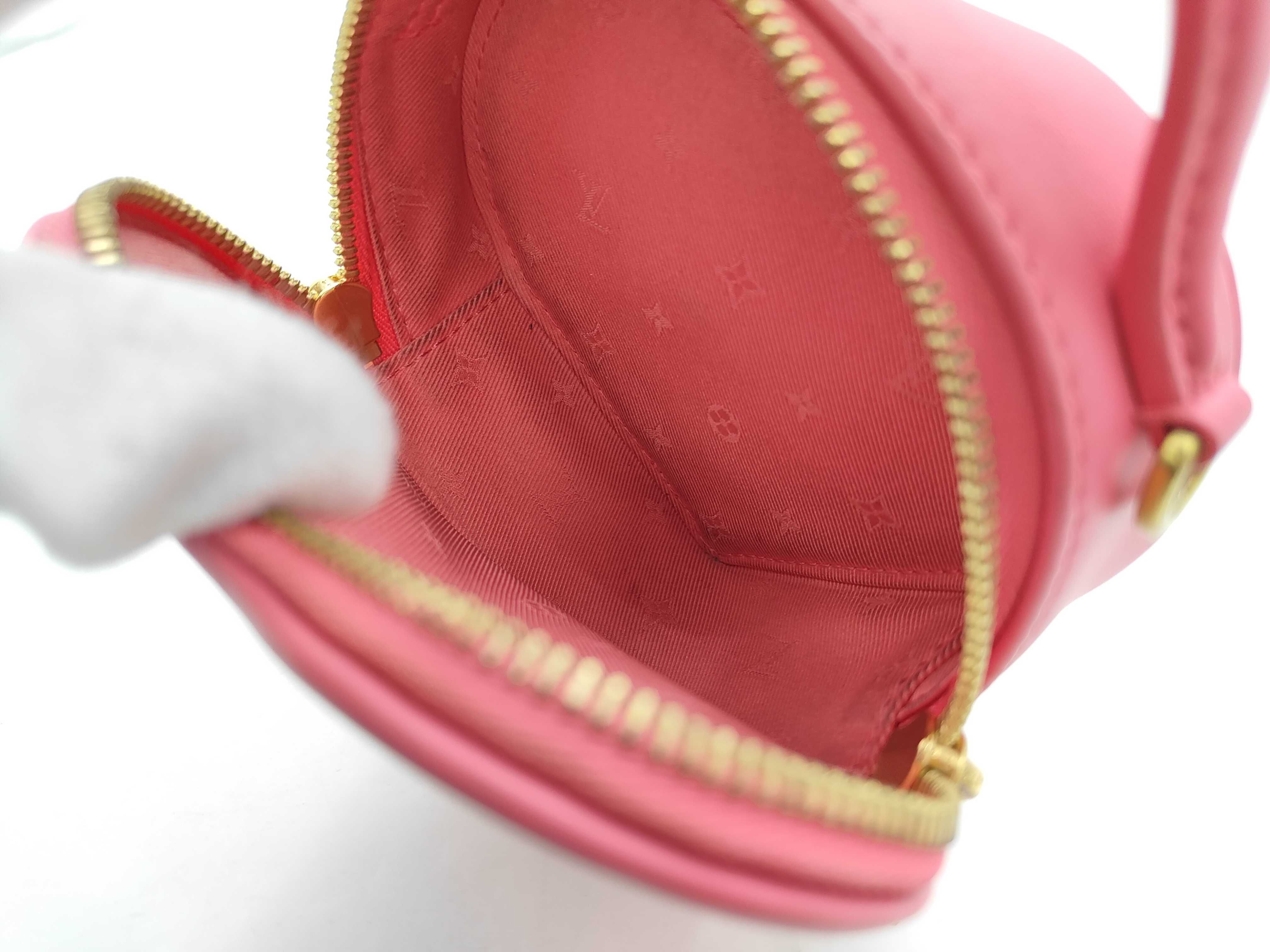 M81893 Pop My Heart Shoulder Bag Pink Heart Handbag — view 8