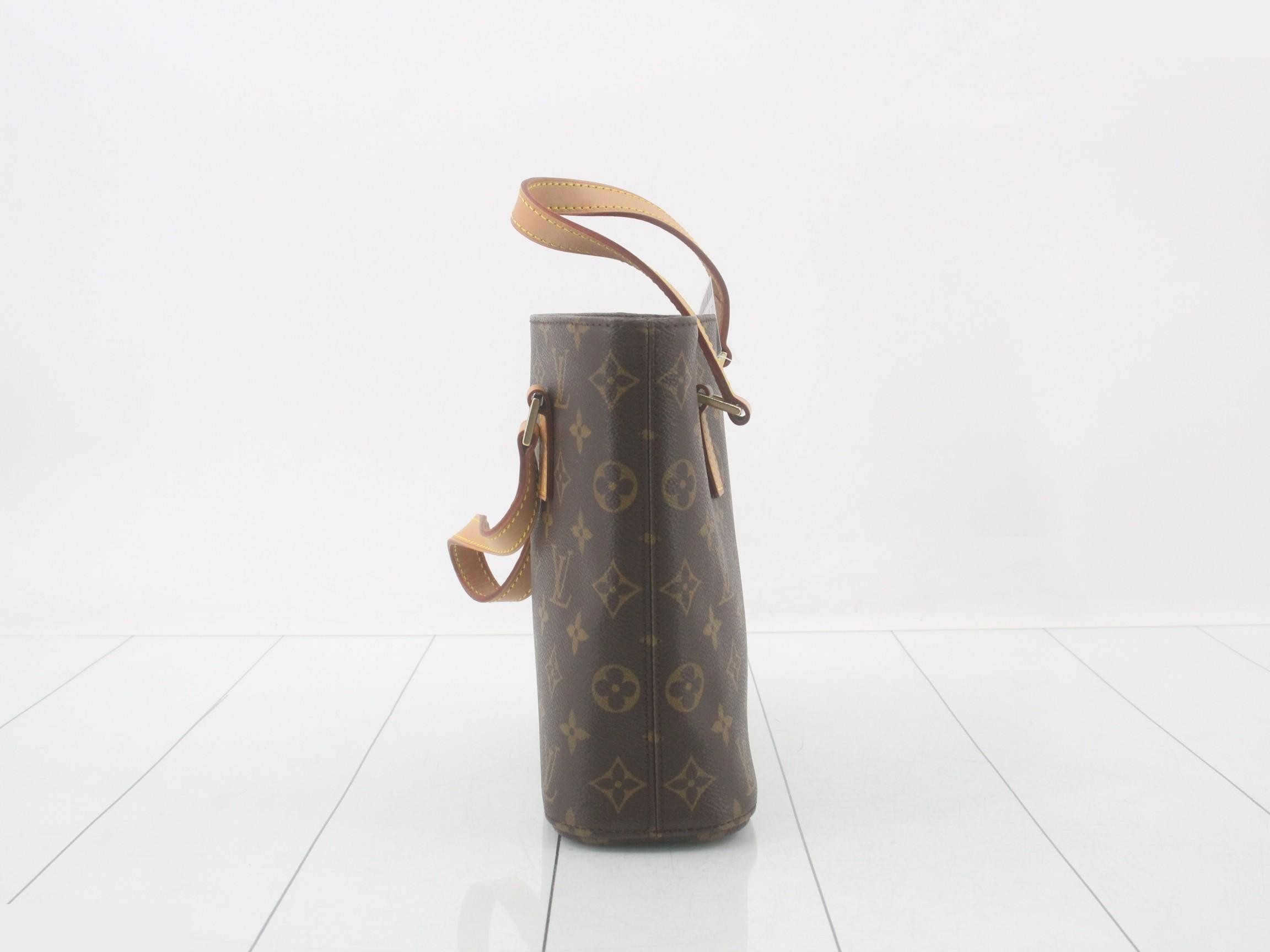 handbag — view 3