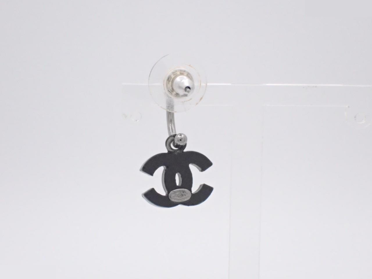 Earring 05A (single earring only) — view 2
