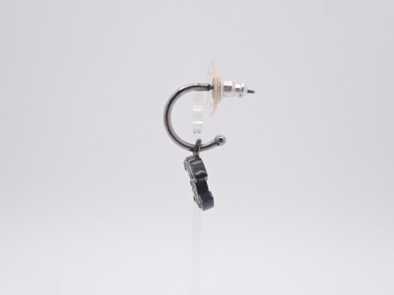 Earring 05A (single earring only) — view 3