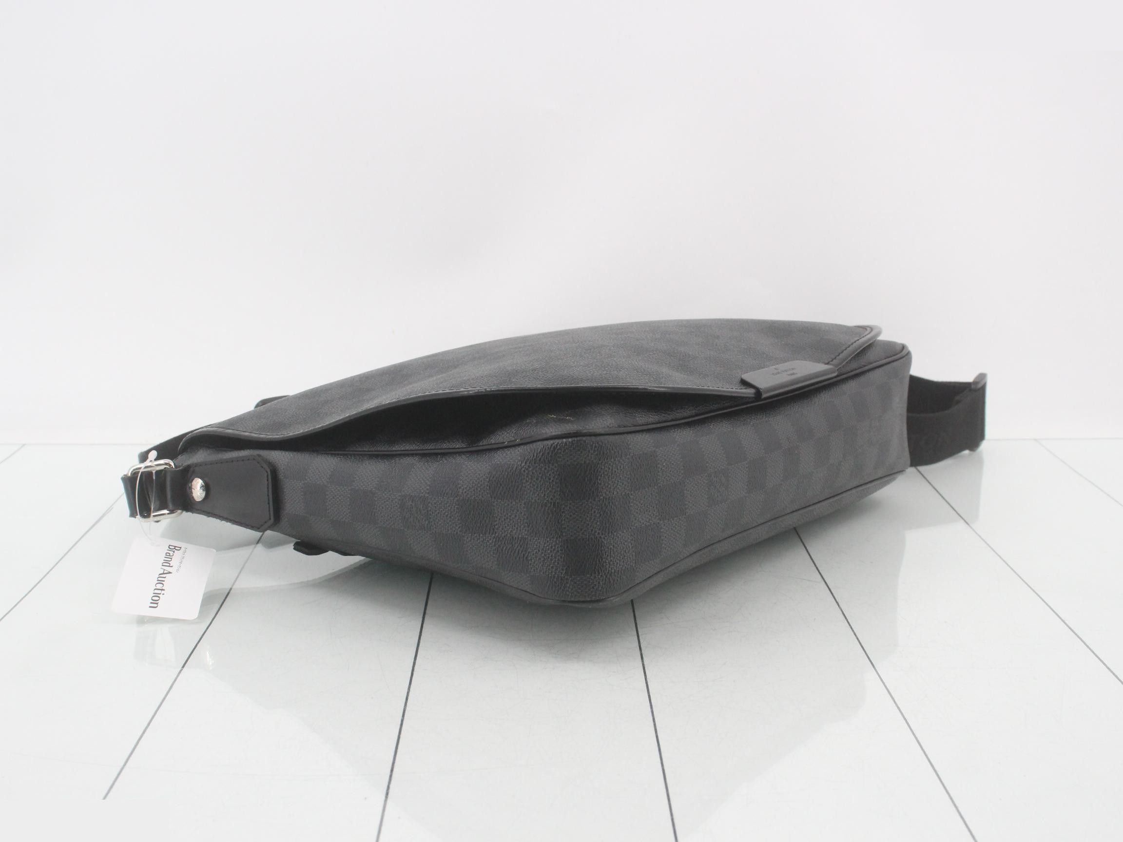 Daniel MM — view 5