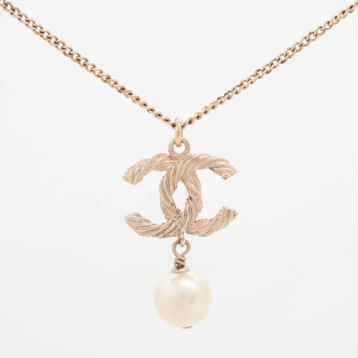 Cocomark B14V Necklace GP x Rhinestone x Fake Pearl Gold Thread — view 2