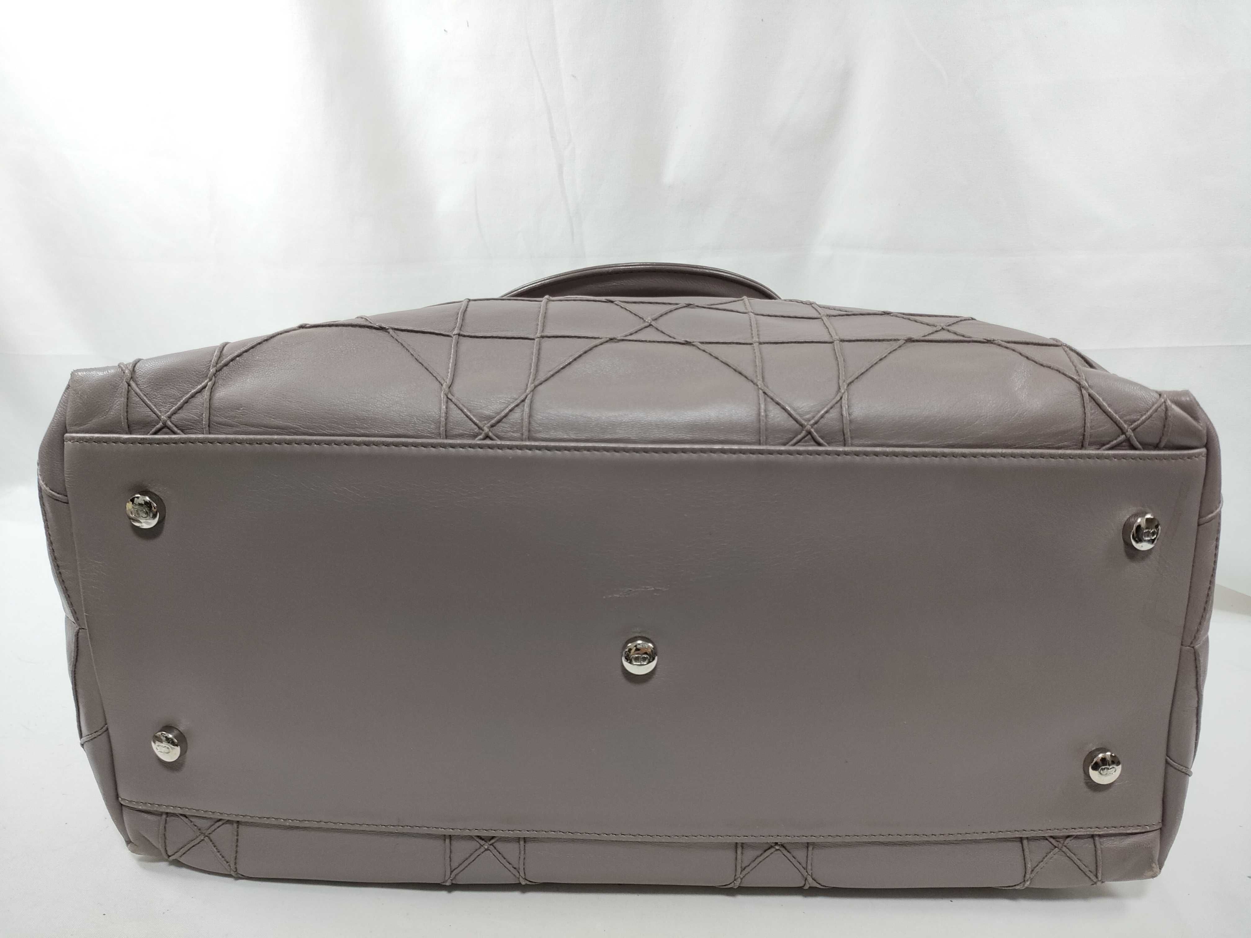 ID- Cannage Granville Cow Skin 2-Way Handbag Gray #09MA009 Handbag — view 8