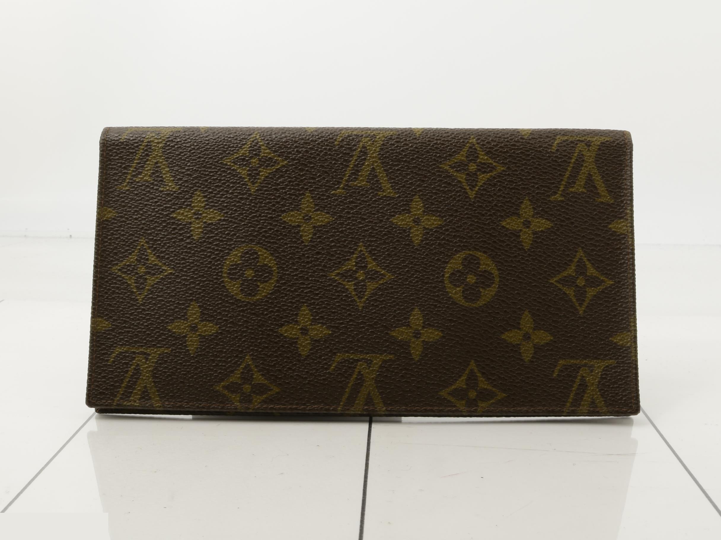 Check case — view 2
