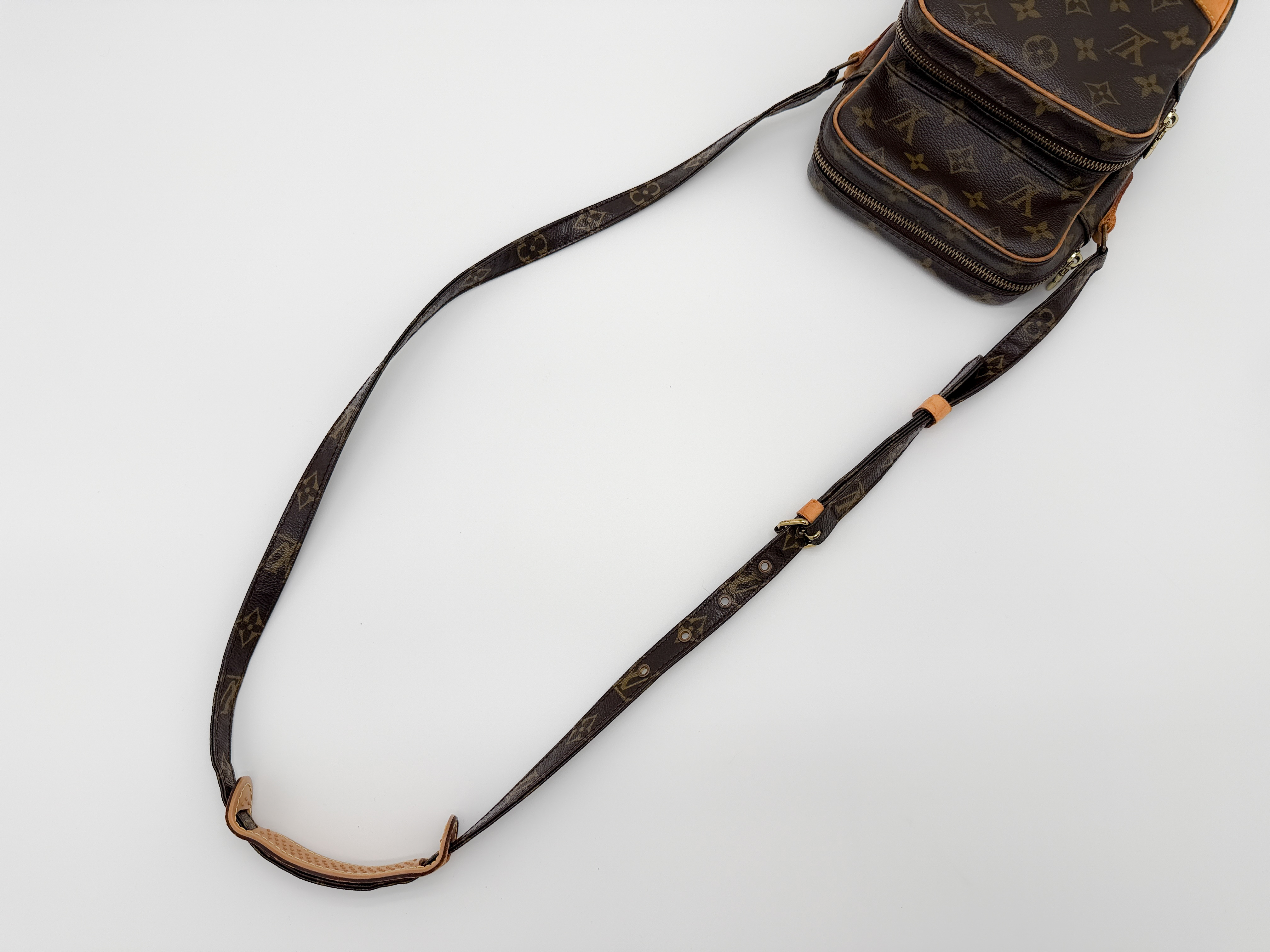 Monogram M45236 Amazon TH1022 No stickiness Shoulder bag — view 3