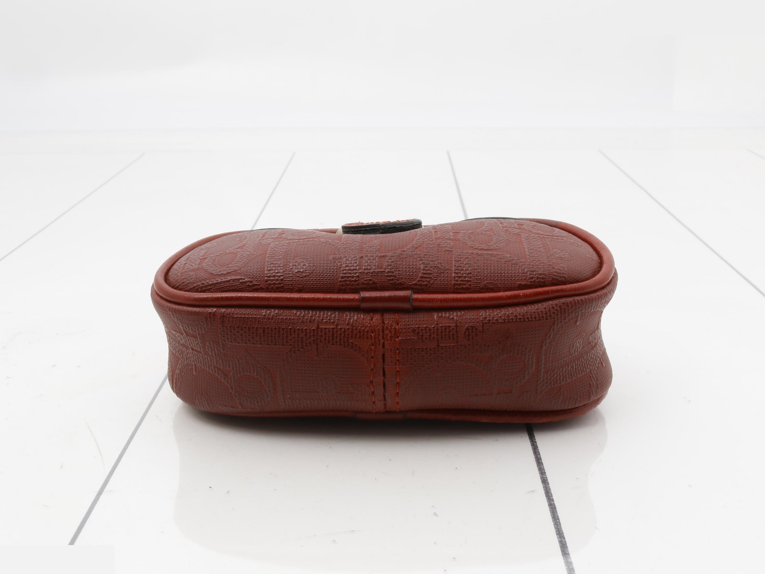 Trotter Pouch, Bordeaux — view 3