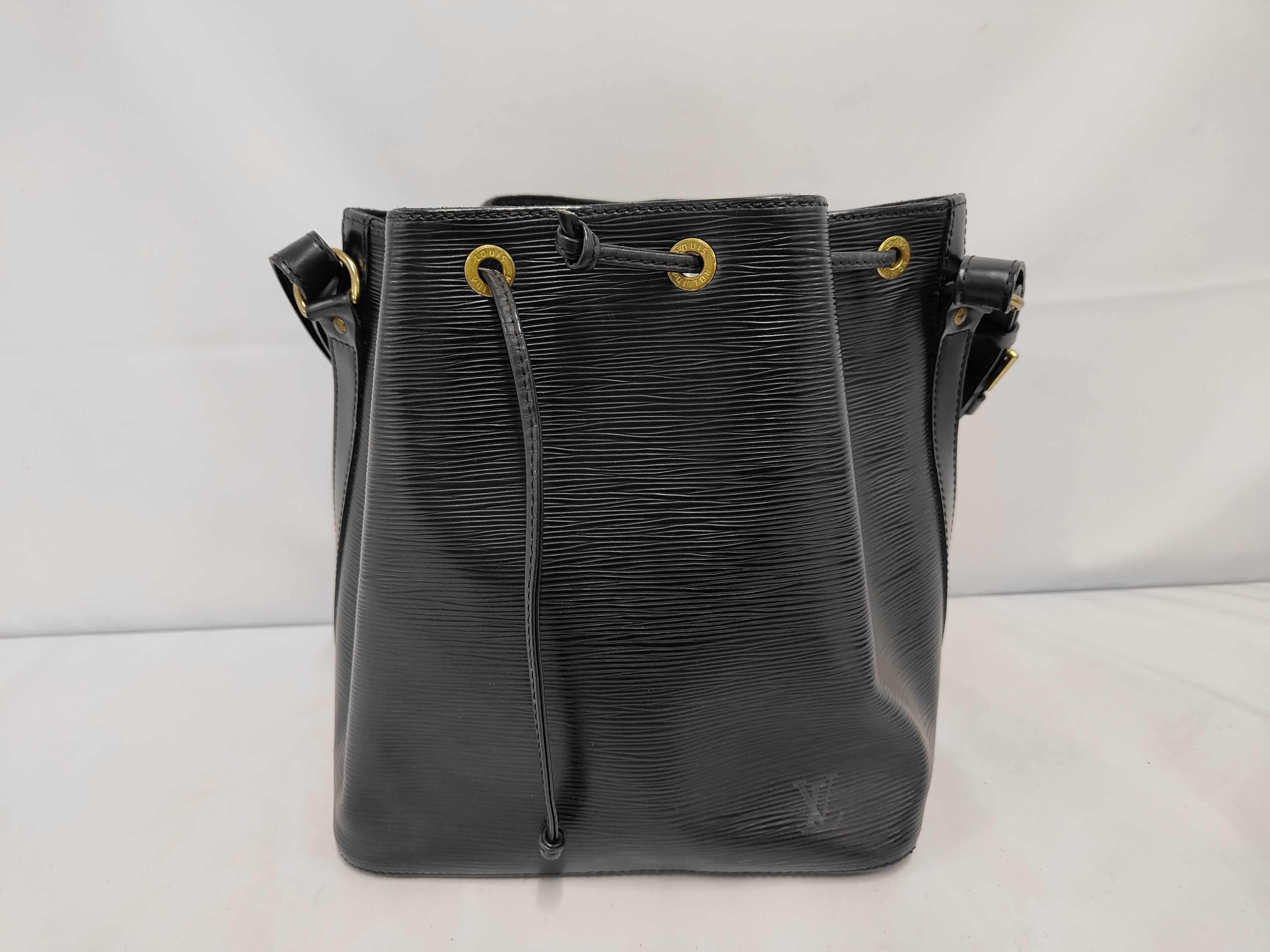 Petit Noé Shoulder Bag