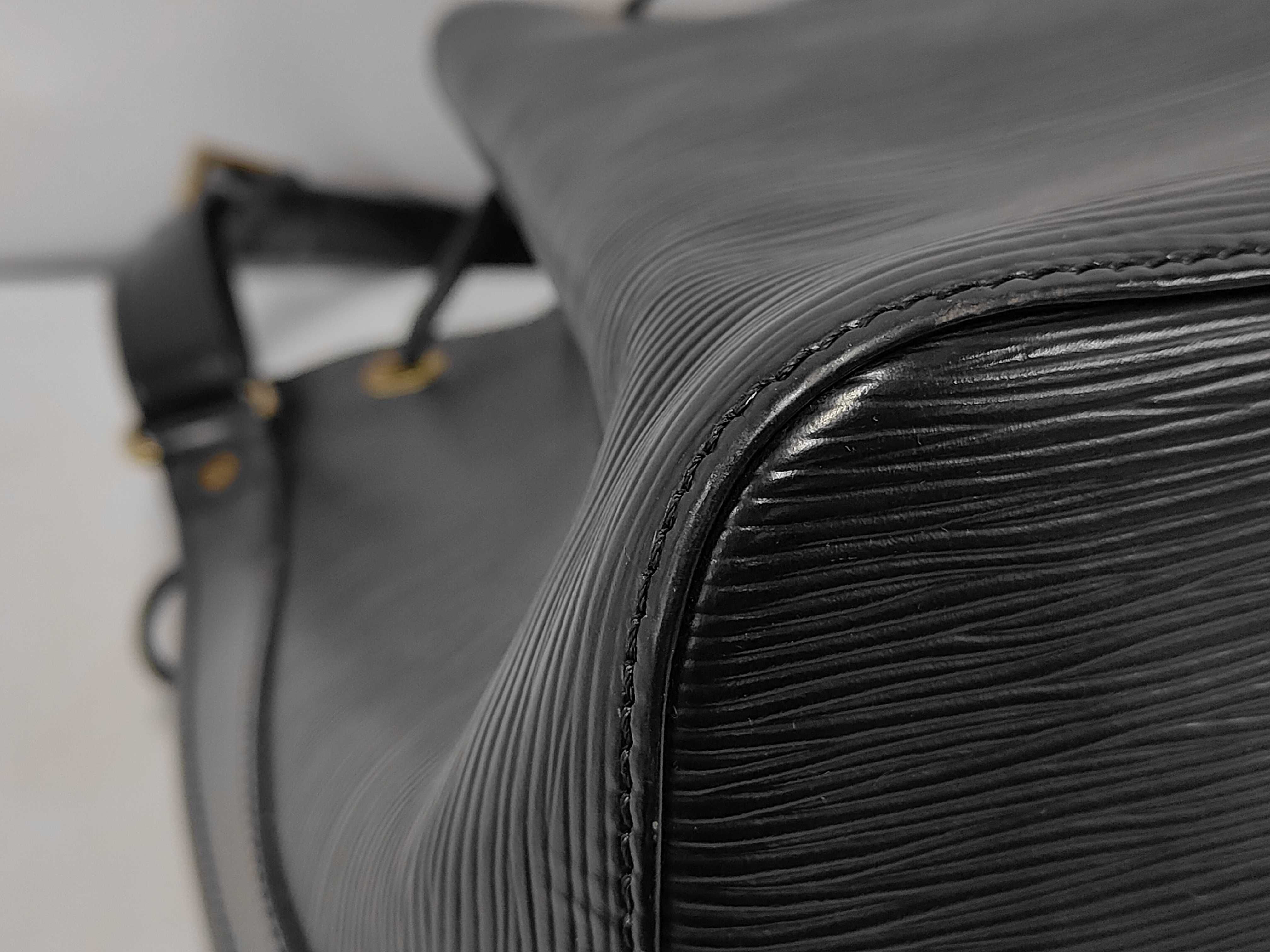Petit Noé Shoulder Bag — view 4