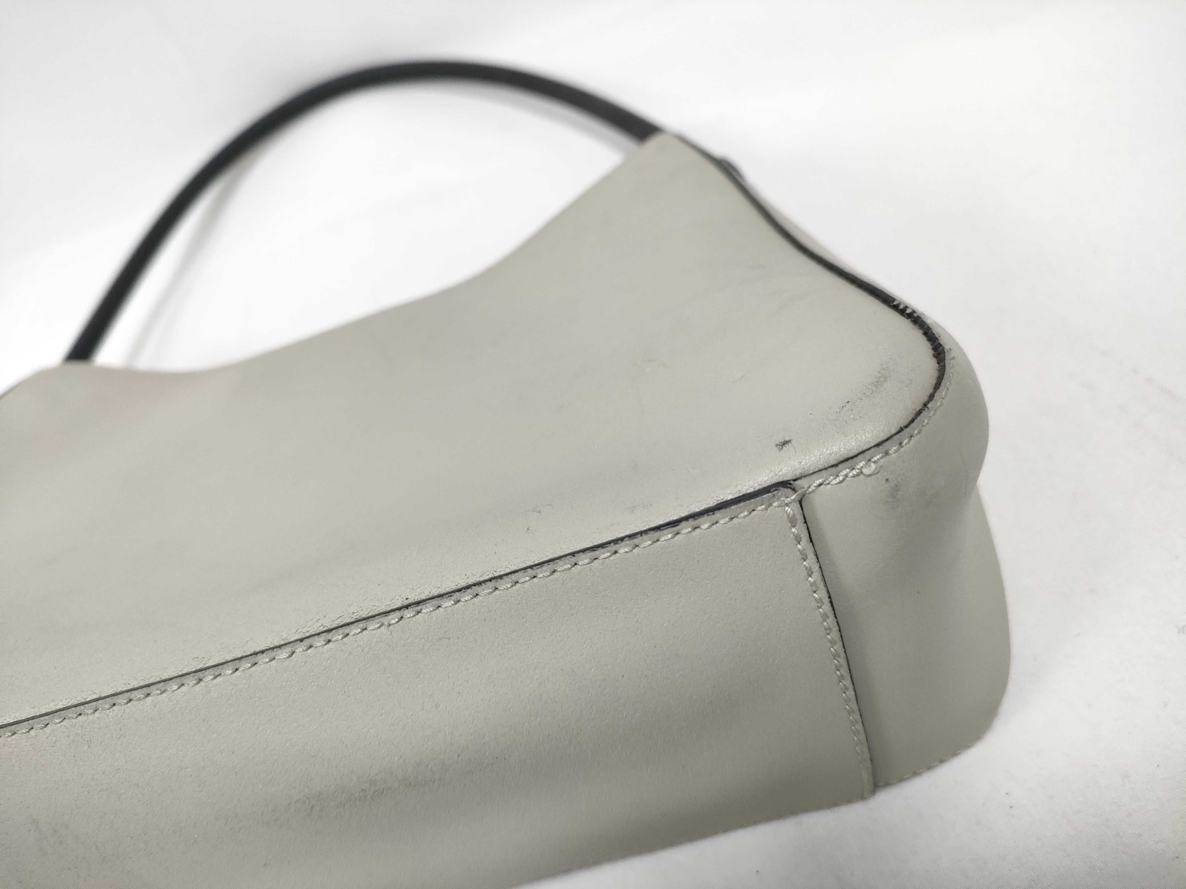Archive One-Shoulder Bag Leather Shoulder Bag — view 4