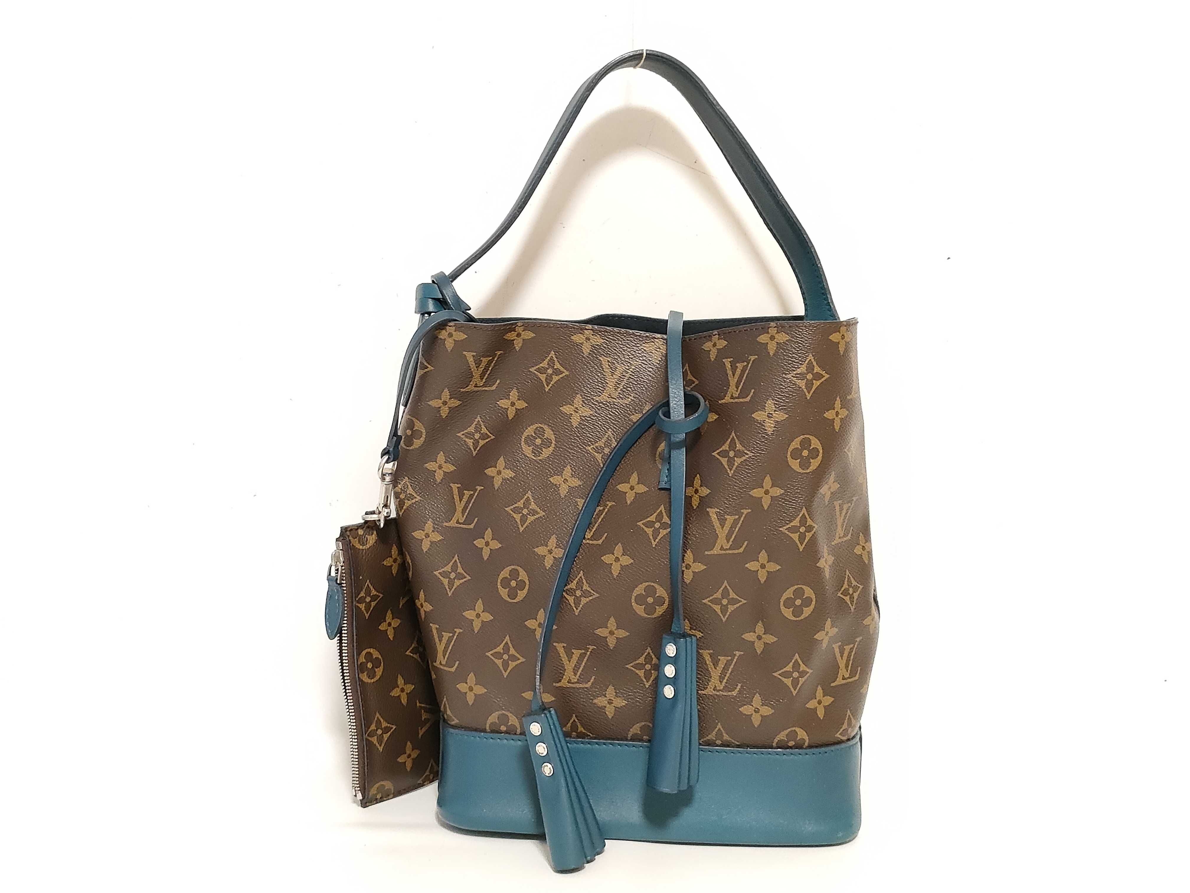 Monogram Louis Vuitton Bucket Shoulder Bag