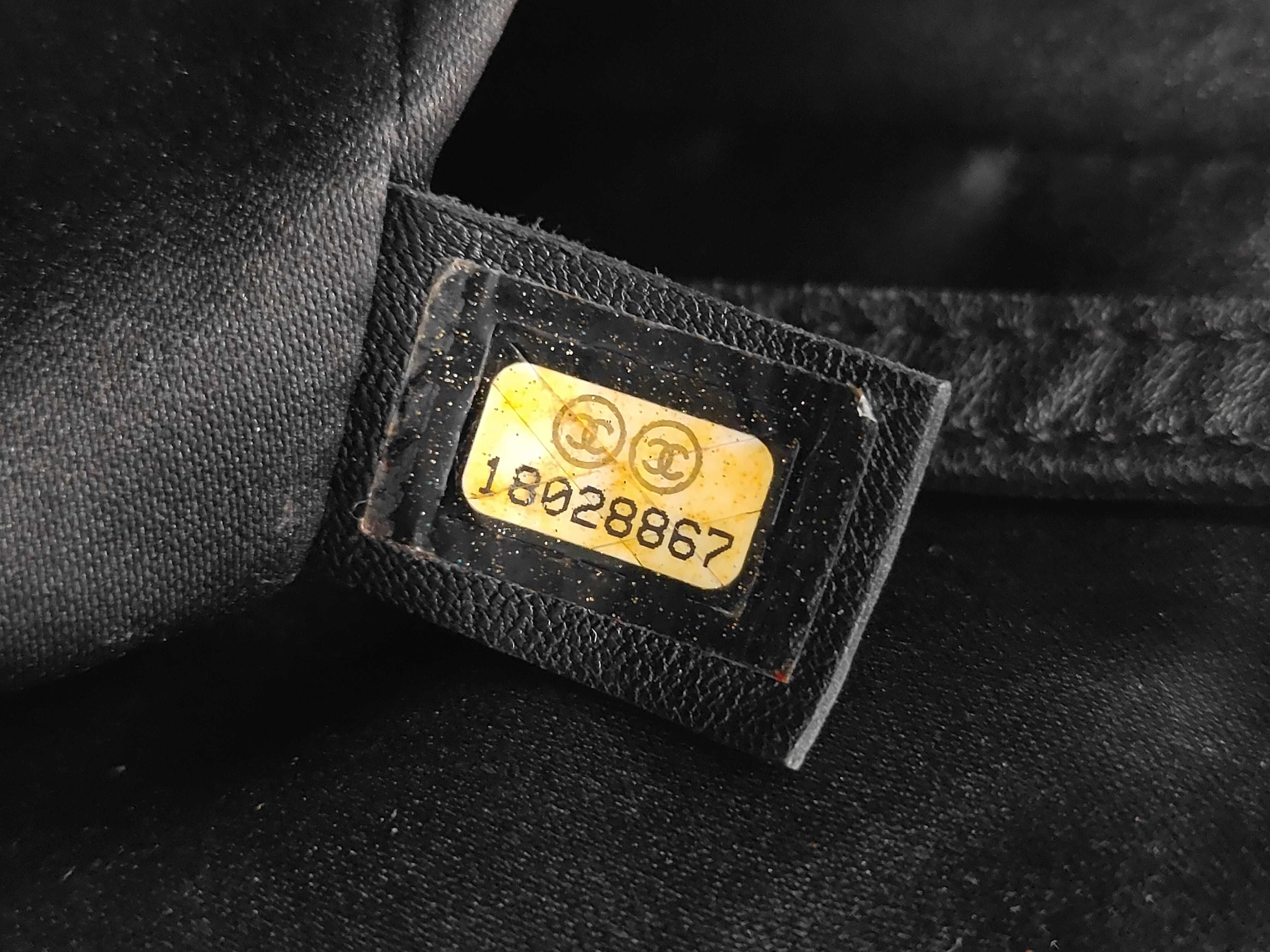 GST Small Caviar Skin Tote Bag (Serial No. 18) — view 12