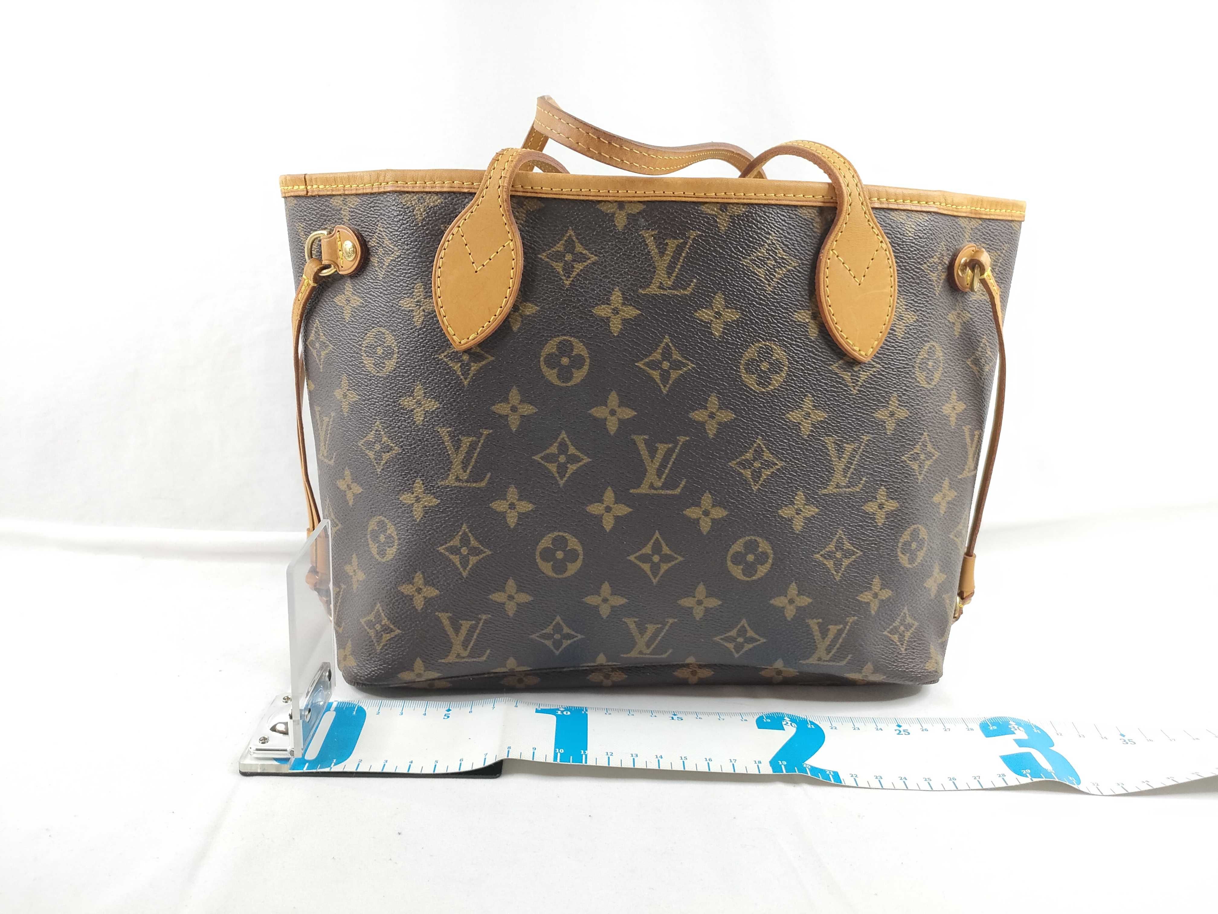 Monogram Louis Vuitton Neverfull Tote Bag — view 2