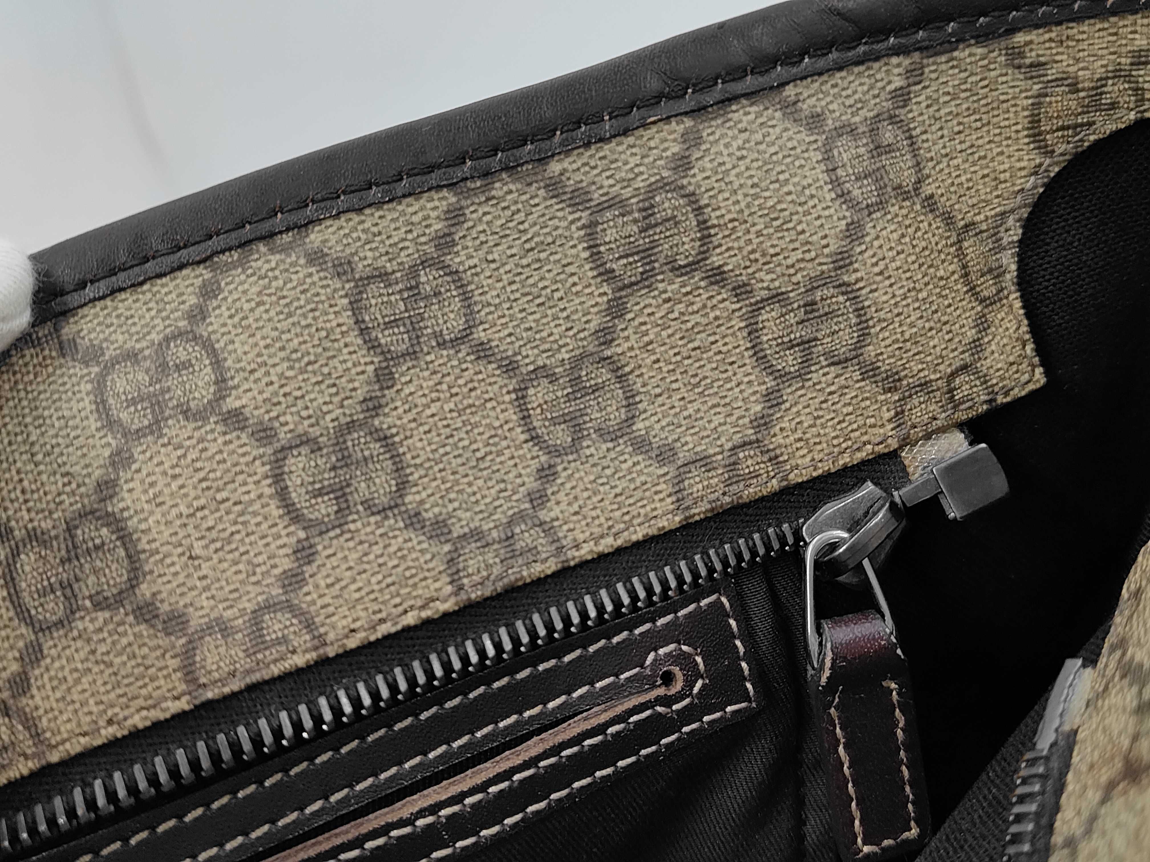 GG Supreme Tote Bag — view 11
