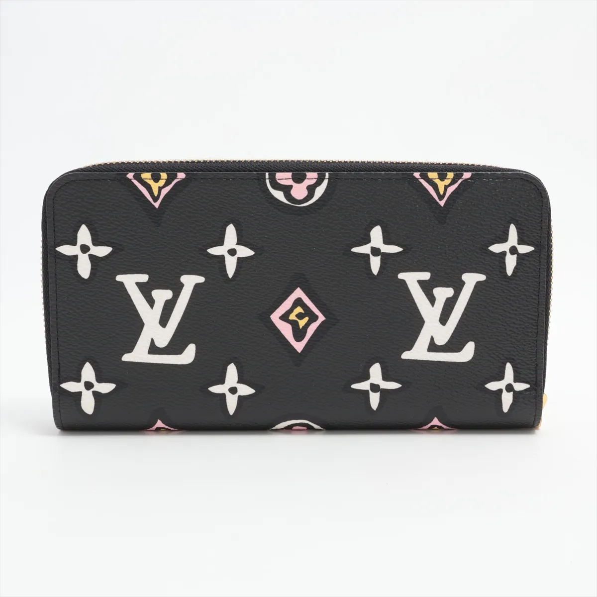 Wild at Heart Zippy Wallet M80683 Black Round Zip Wallet (RFID detected) — view 2