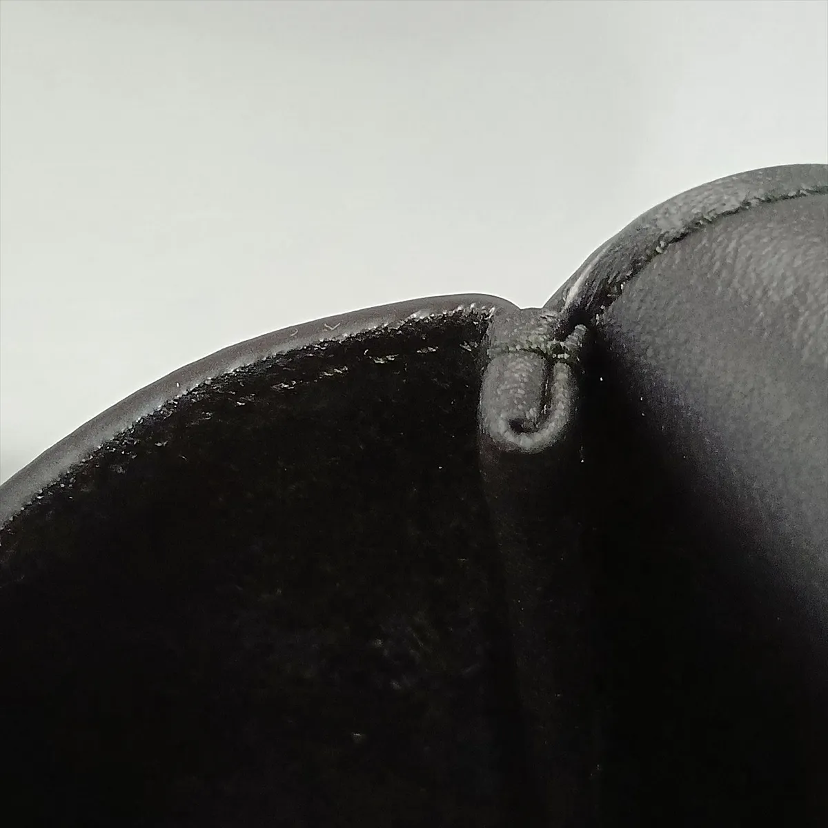LE 5 A 7 Large 753837 Leather Shoulder Bag, Black — view 11