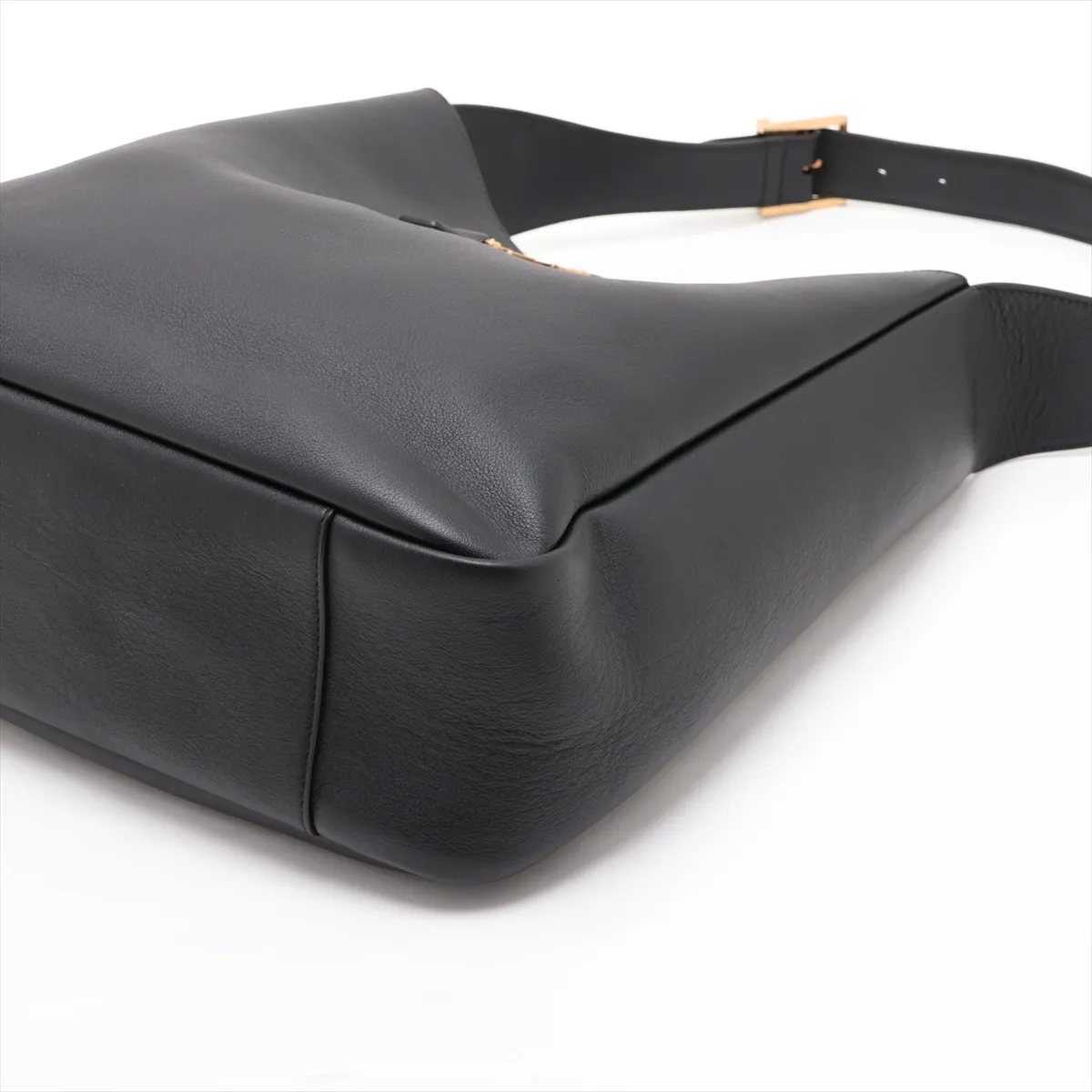 LE 5 A 7 Large 753837 Leather Shoulder Bag, Black — view 3