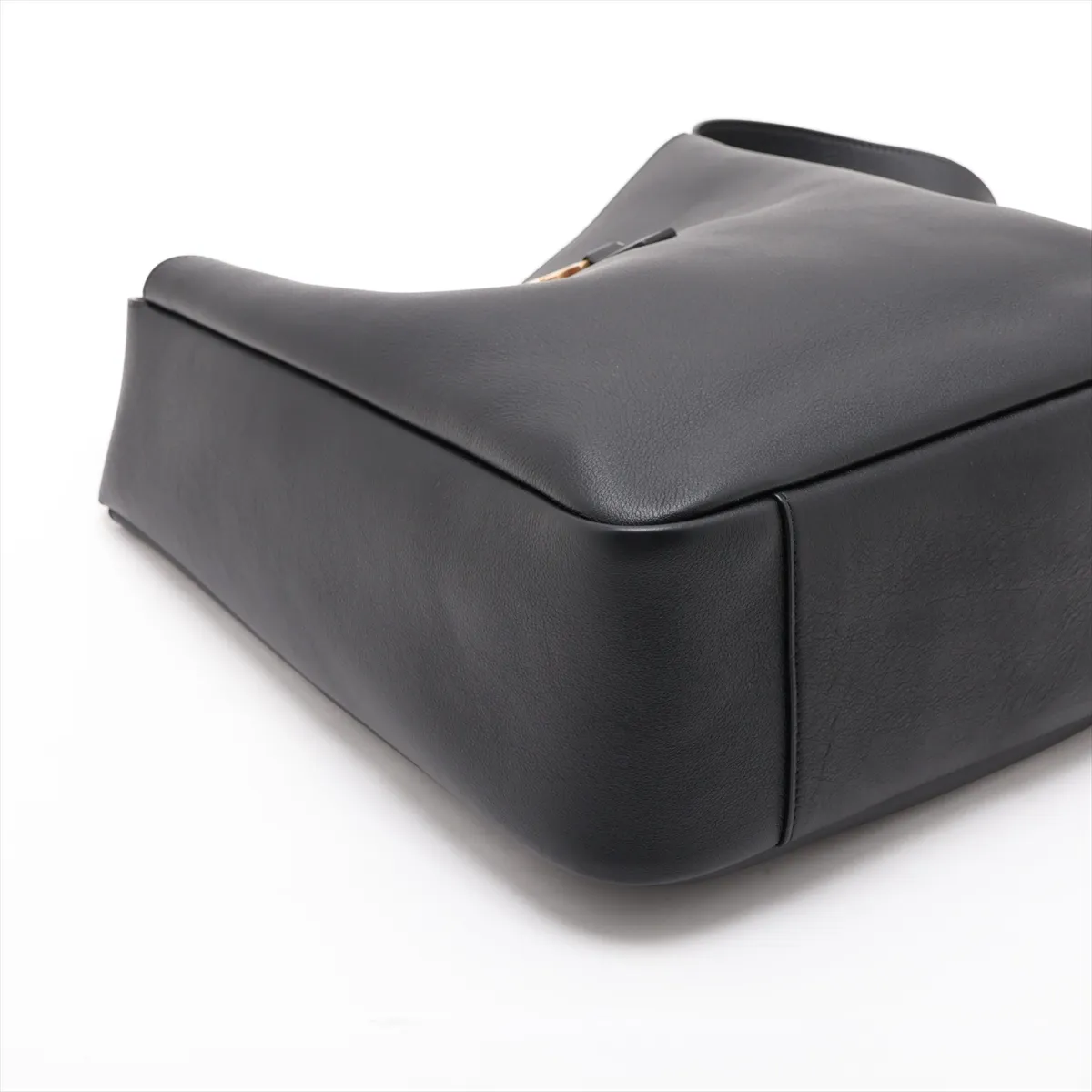 LE 5 A 7 Large 753837 Leather Shoulder Bag, Black — view 4