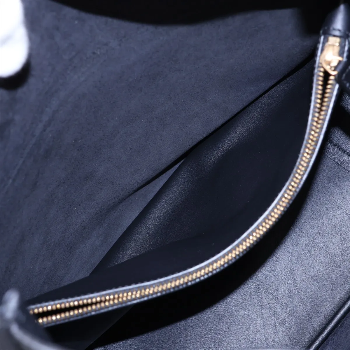 LE 5 A 7 Large 753837 Leather Shoulder Bag, Black — view 7