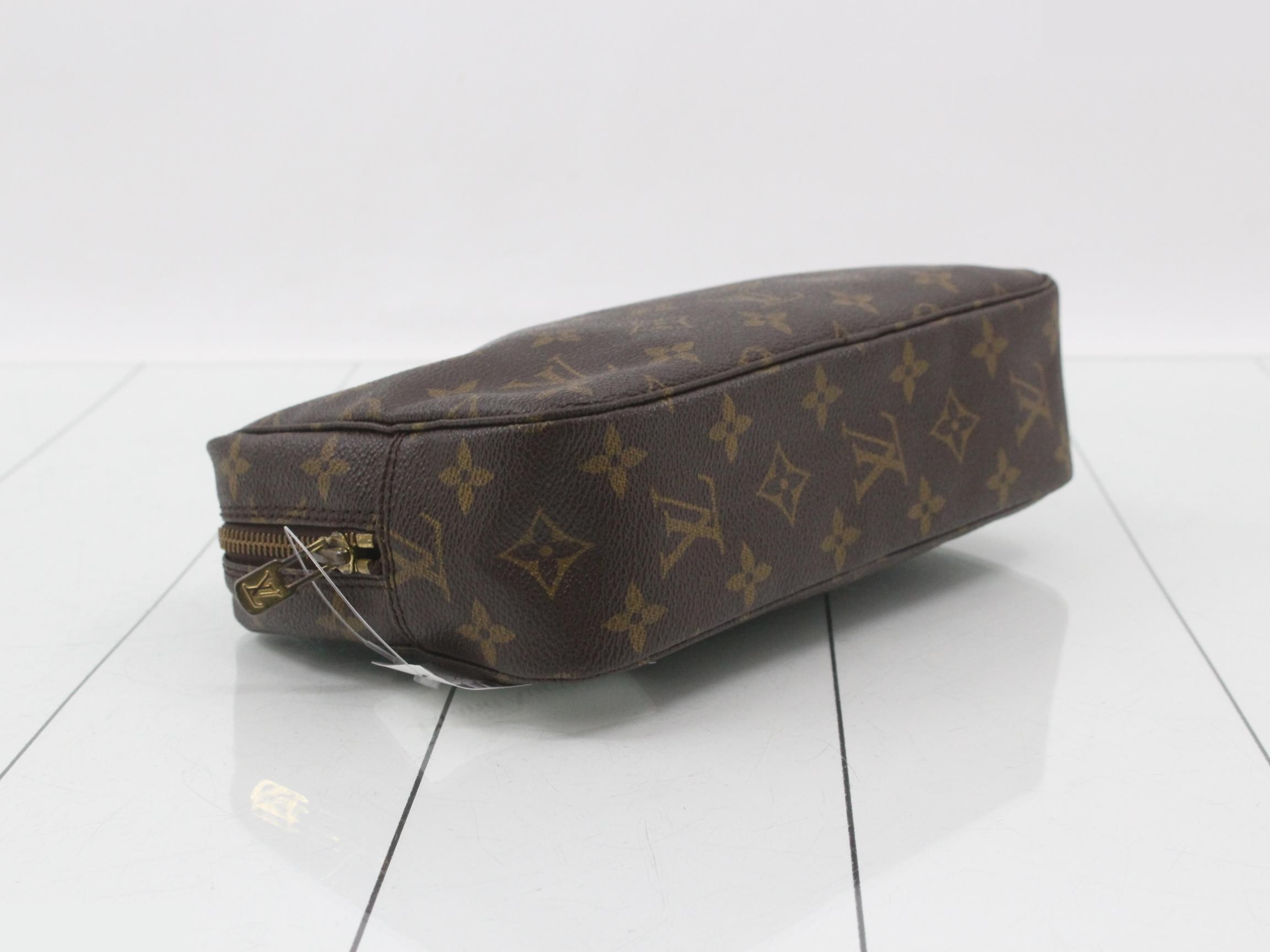 LV Monogram Troussard Toilette 23 — view 5