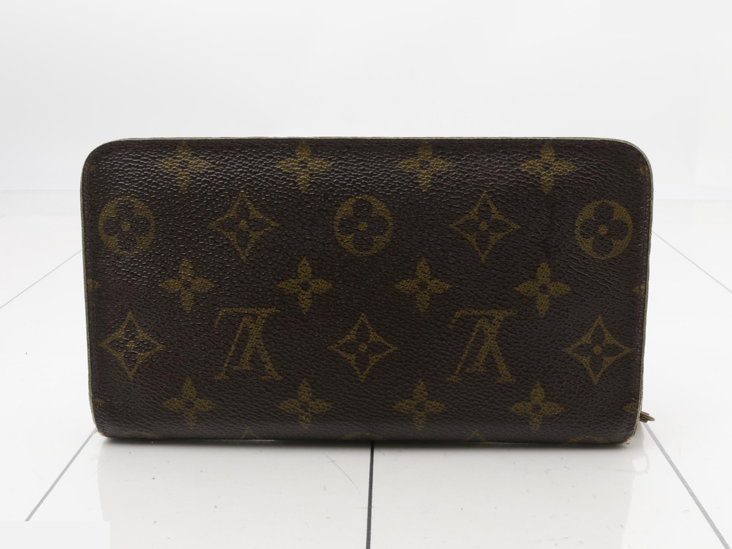 Monogram Portemonnaie Zip — view 2