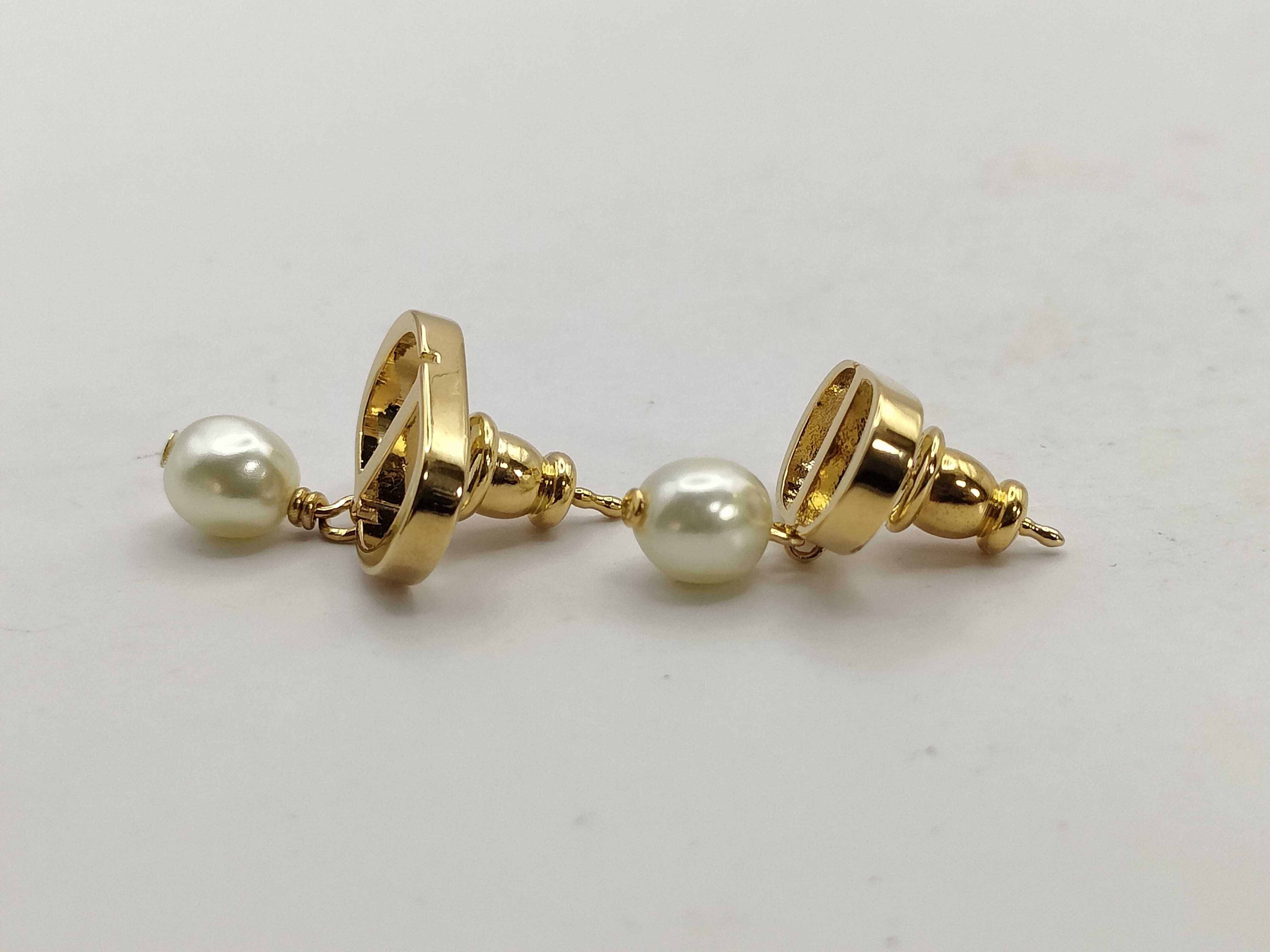 Petite CD Resin Pearl Earrings — view 2