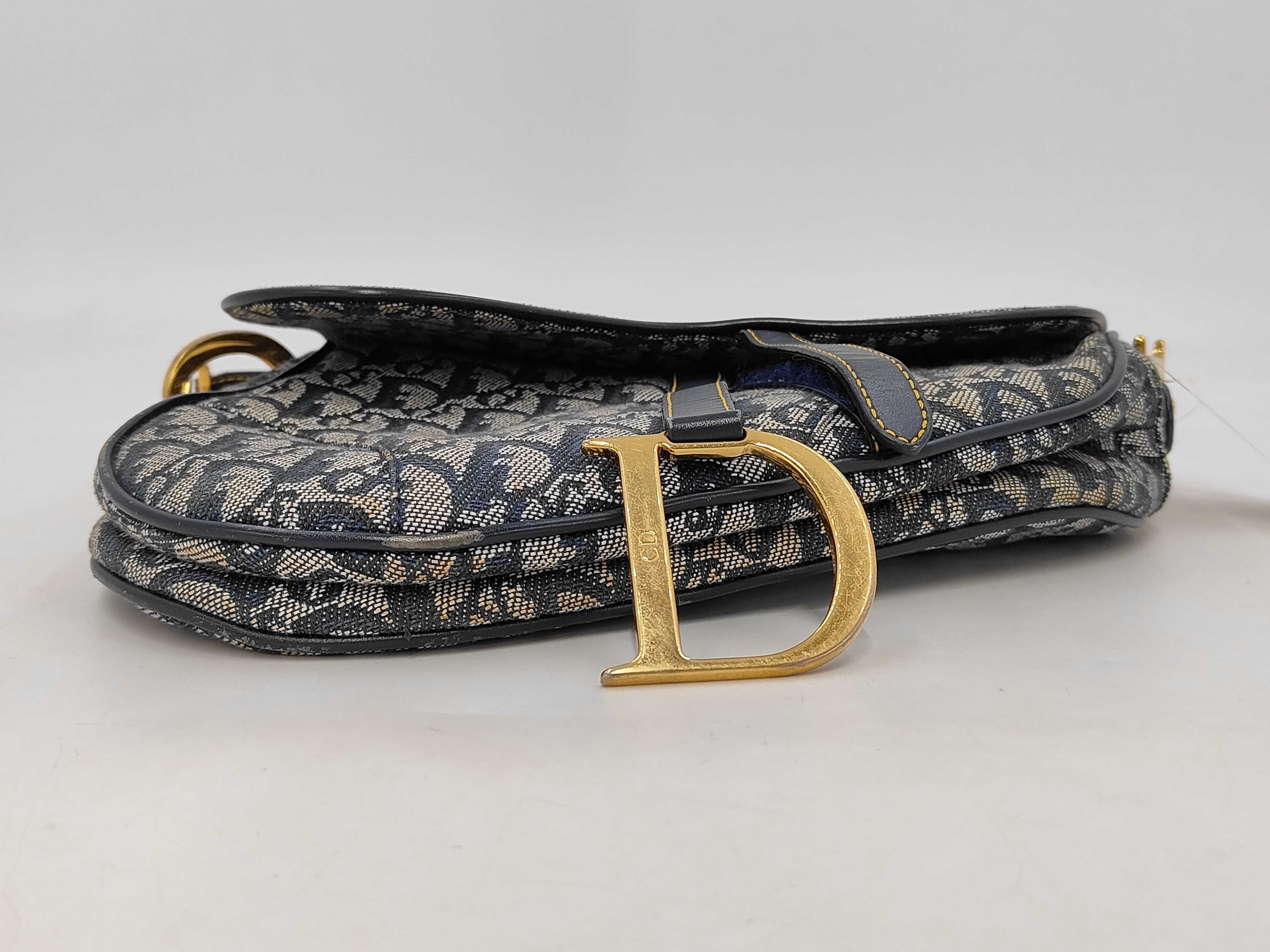 Trotter Saddle One-Shoulder Handbag with Gold Hardware — view 7