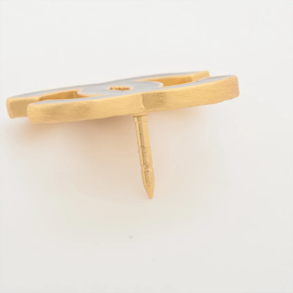 Coco Mark 02A Pin Brooch GP Gold x Black. — view 3