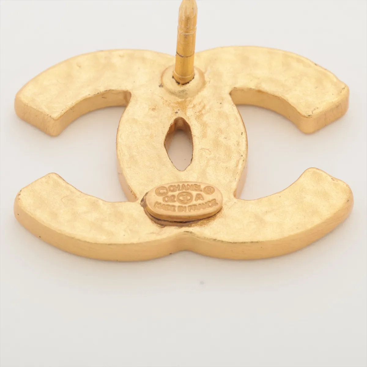 Coco Mark 02A Pin Brooch GP Gold x Black. — view 4