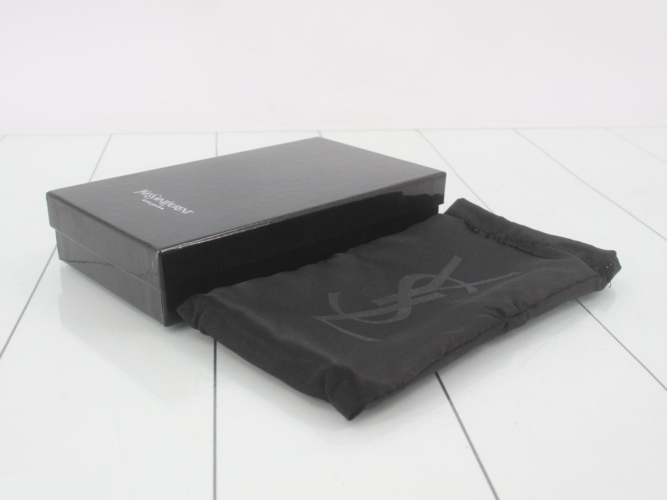 Patent Leather Round Zipper Long Wallet 177555 — view 5