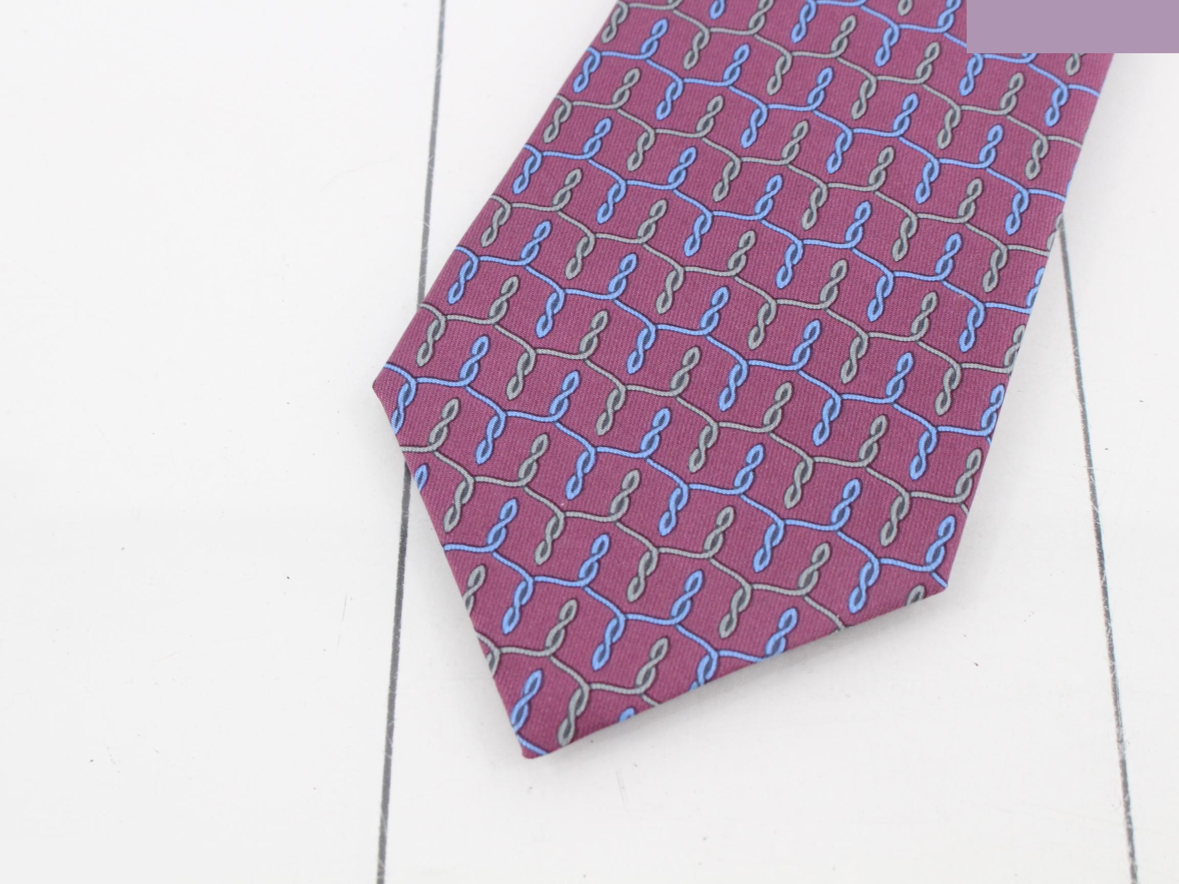 Silk tie — view 3