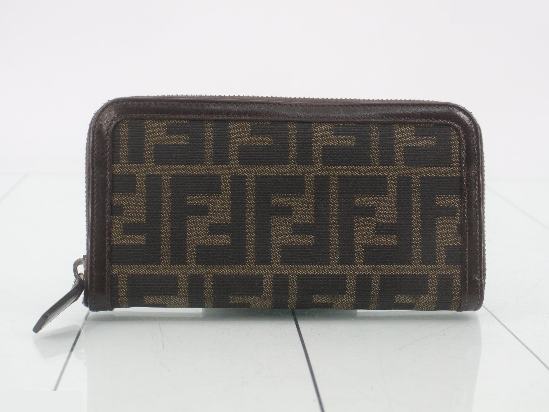 Zucca long wallet