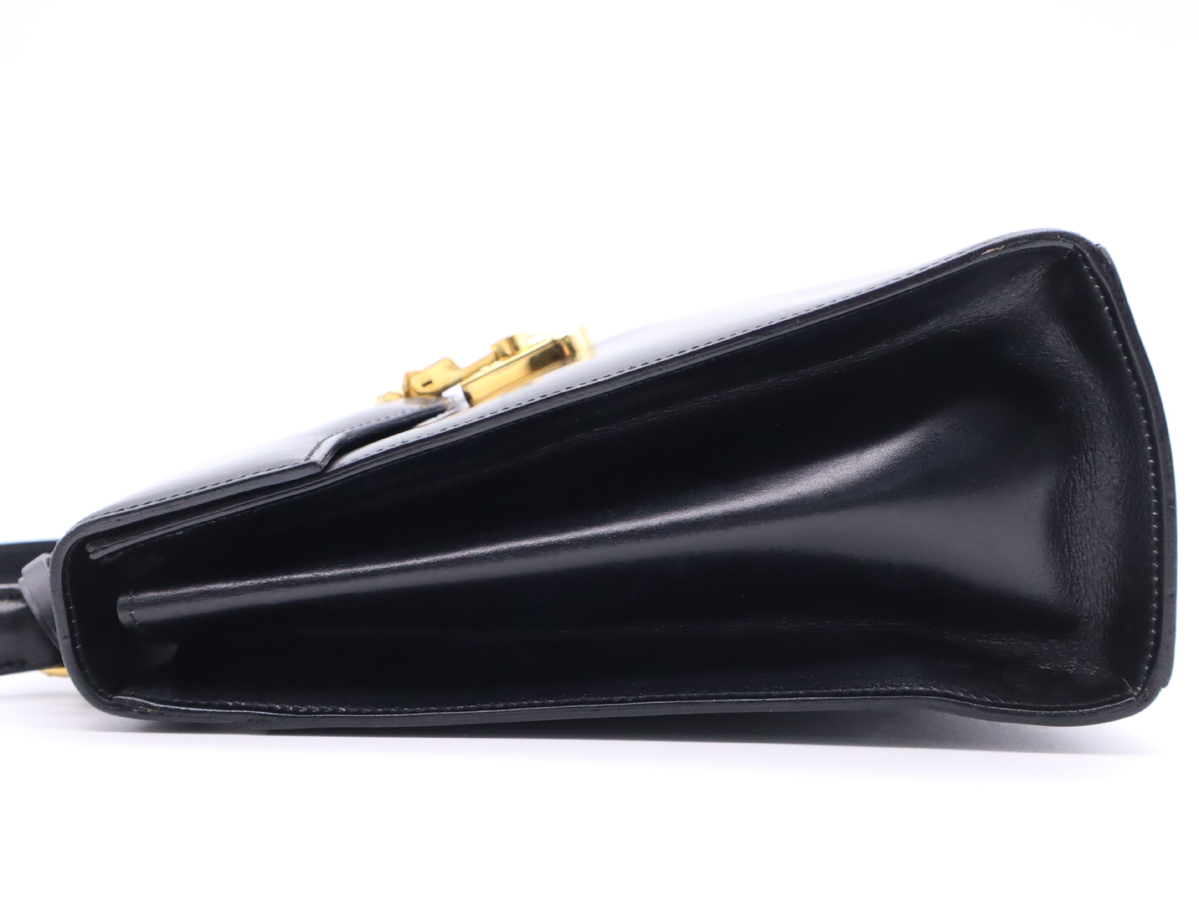 000.26.0258 Leather Lady Lock Handbag, Black with Gold Hardware, Includes Clochette and 2 Keys. — view 3