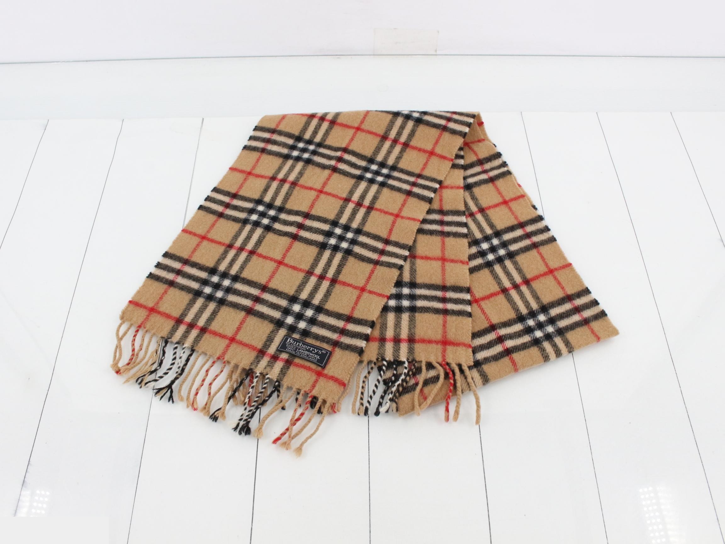 Other lines: Small items, accessories, and scarves — view 2