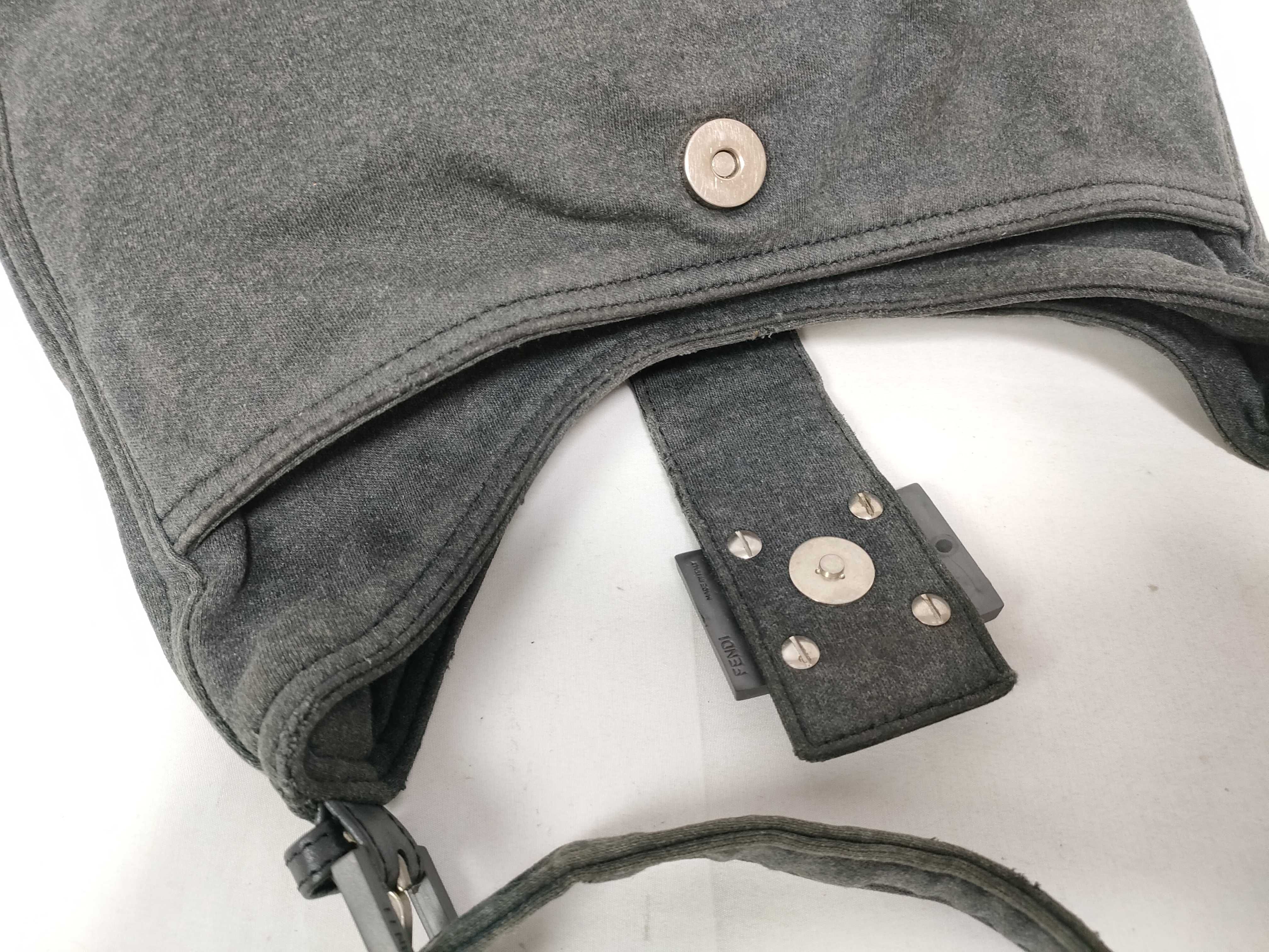 Mamma Bucket Felt Shoulder Bag — view 11