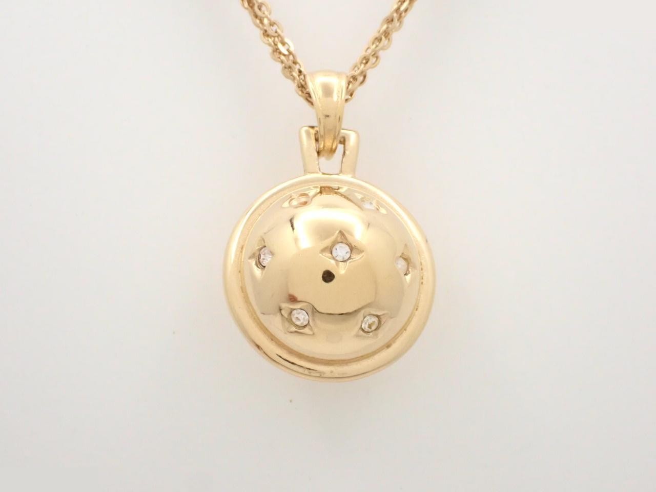 Other lines: Precious metal necklaces and pendants, chain approximately 68cm