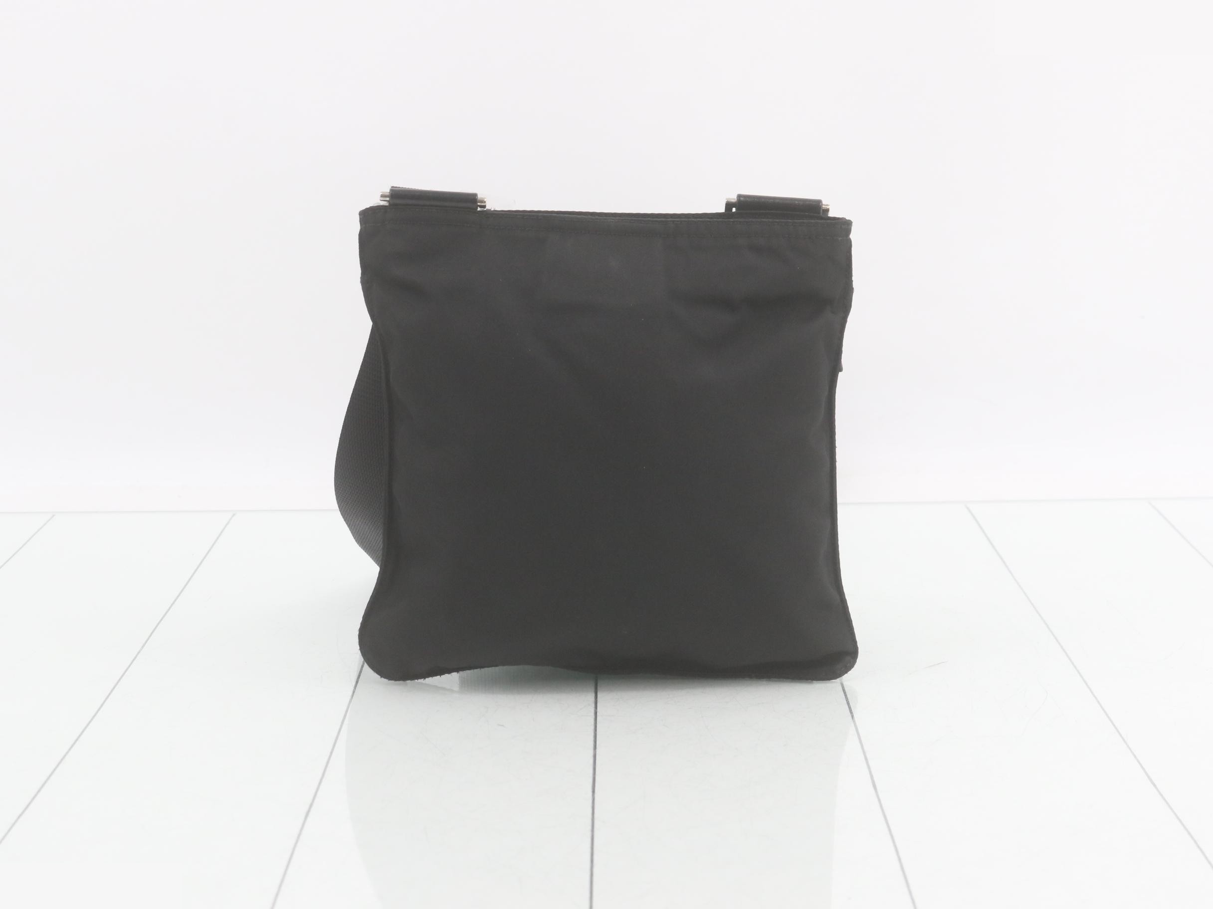 bags and pouches — view 2