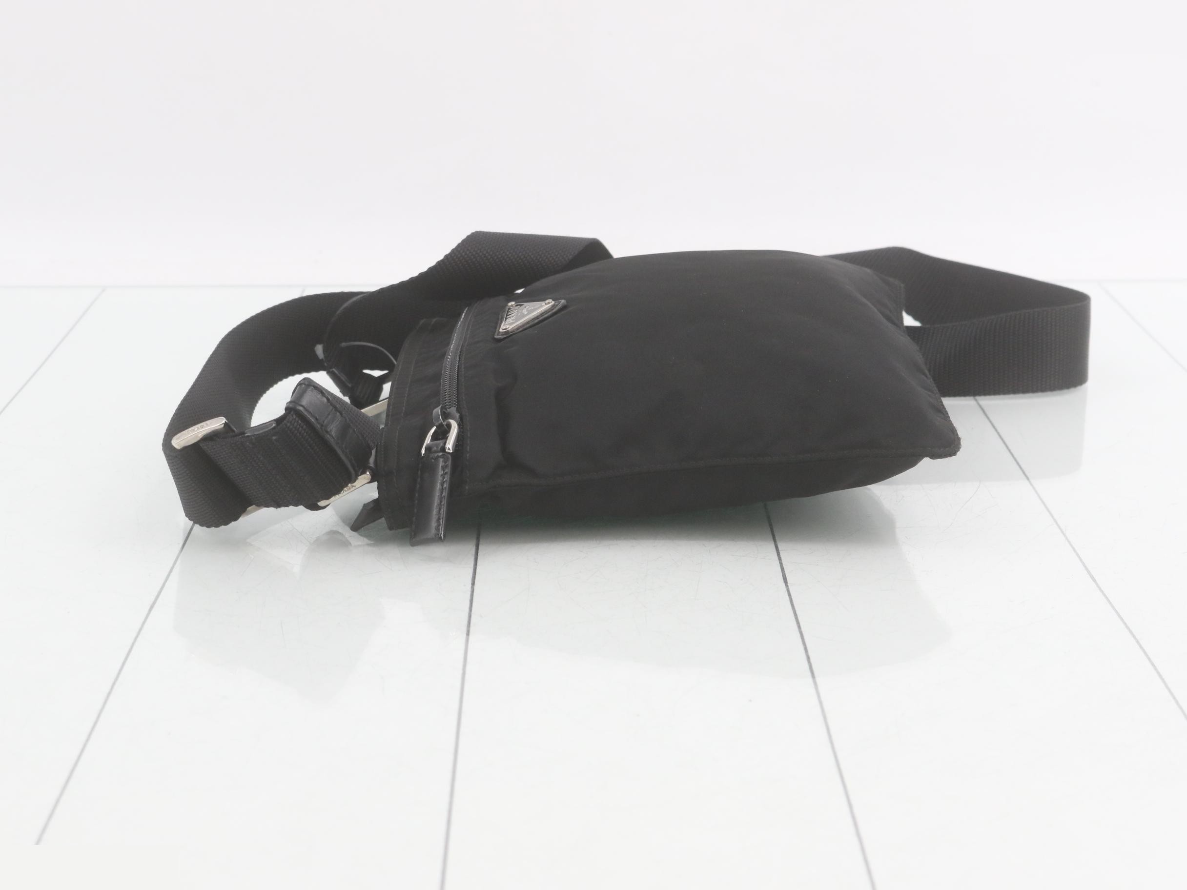 bags and pouches — view 4