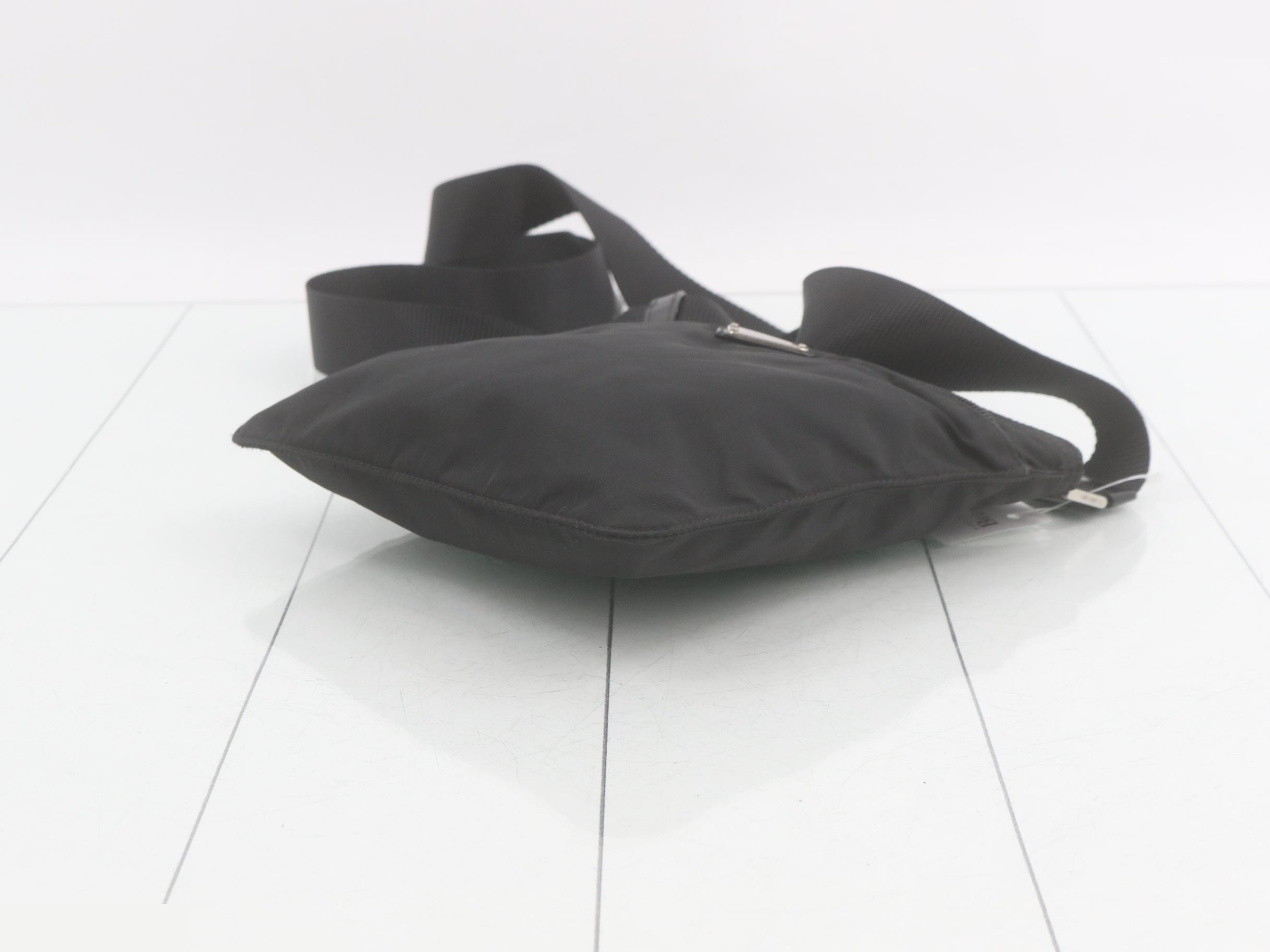 bags and pouches — view 6