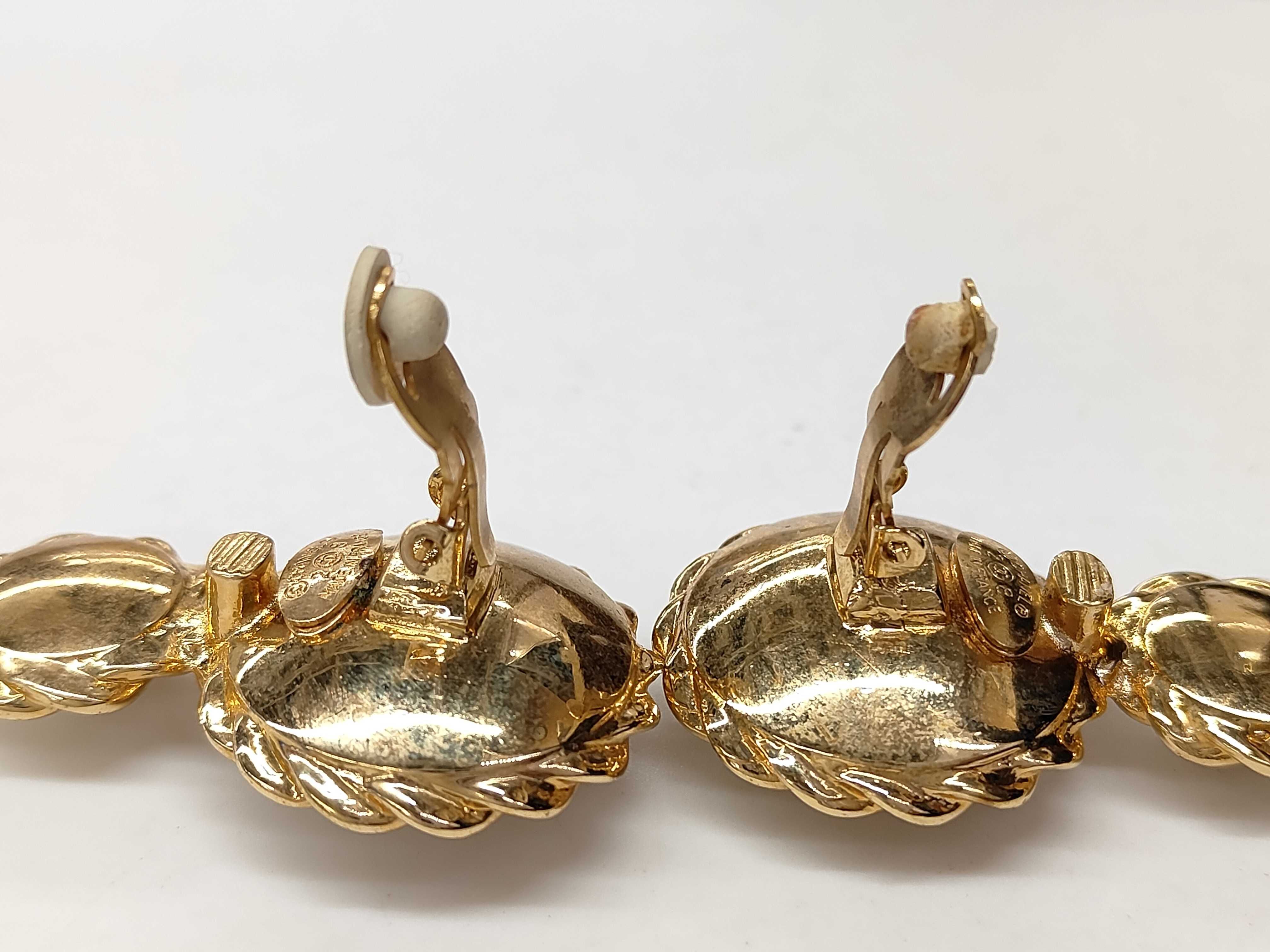 Double Pearl Twist Earrings in White and Gold (Precious Metal) — view 5