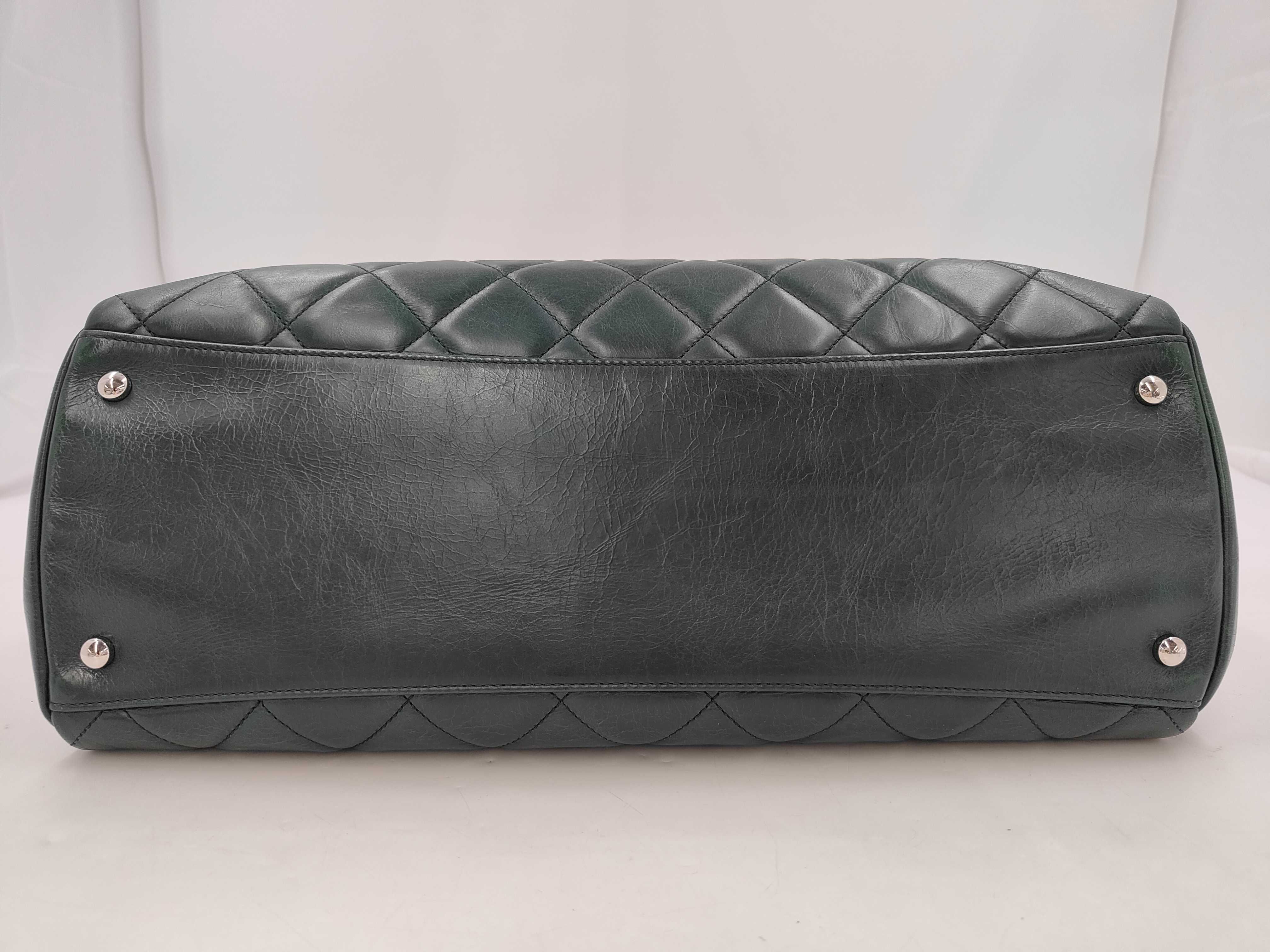 handbag, green handbag — view 3